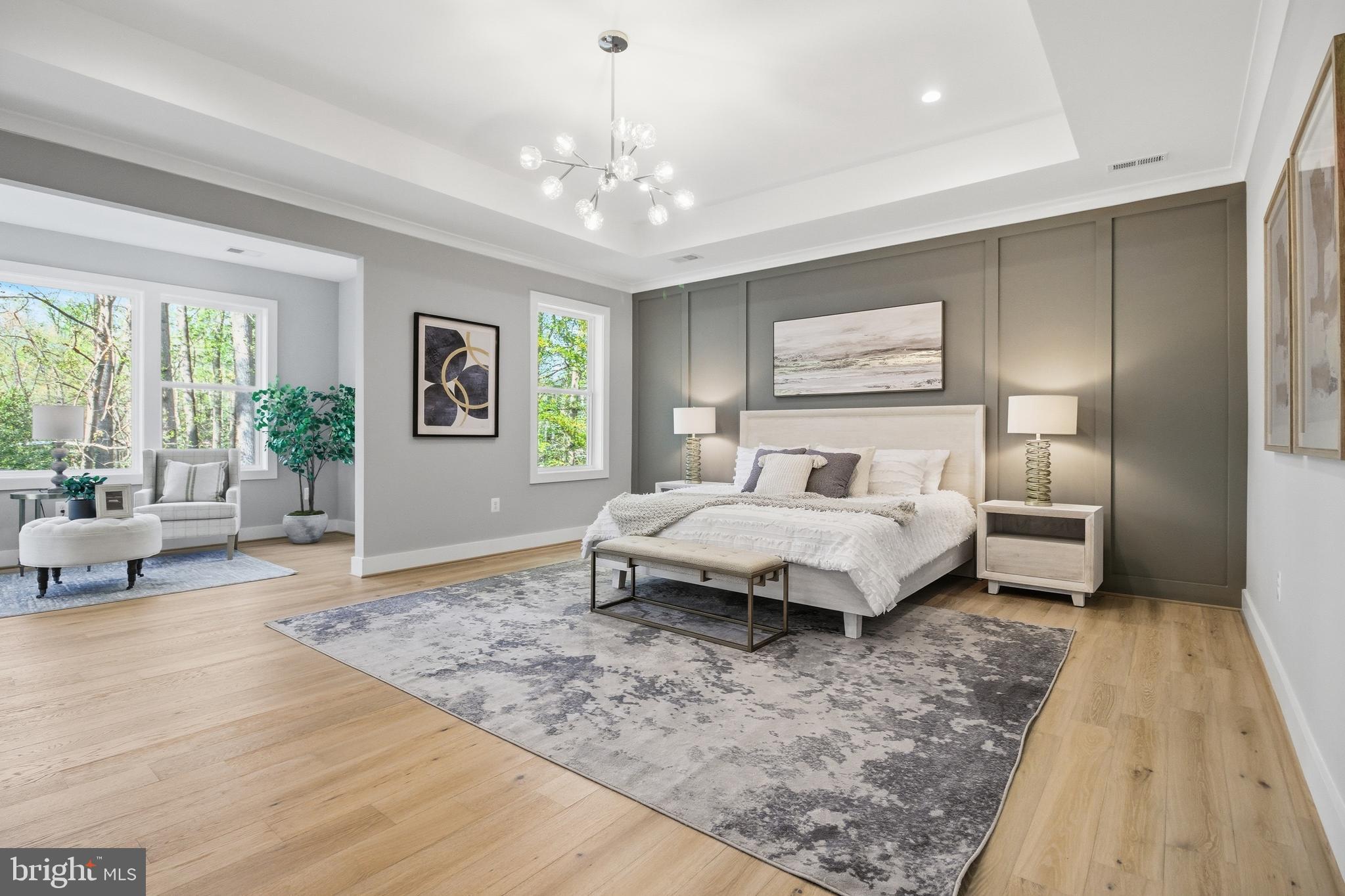 VIENNA WOODS - Residential