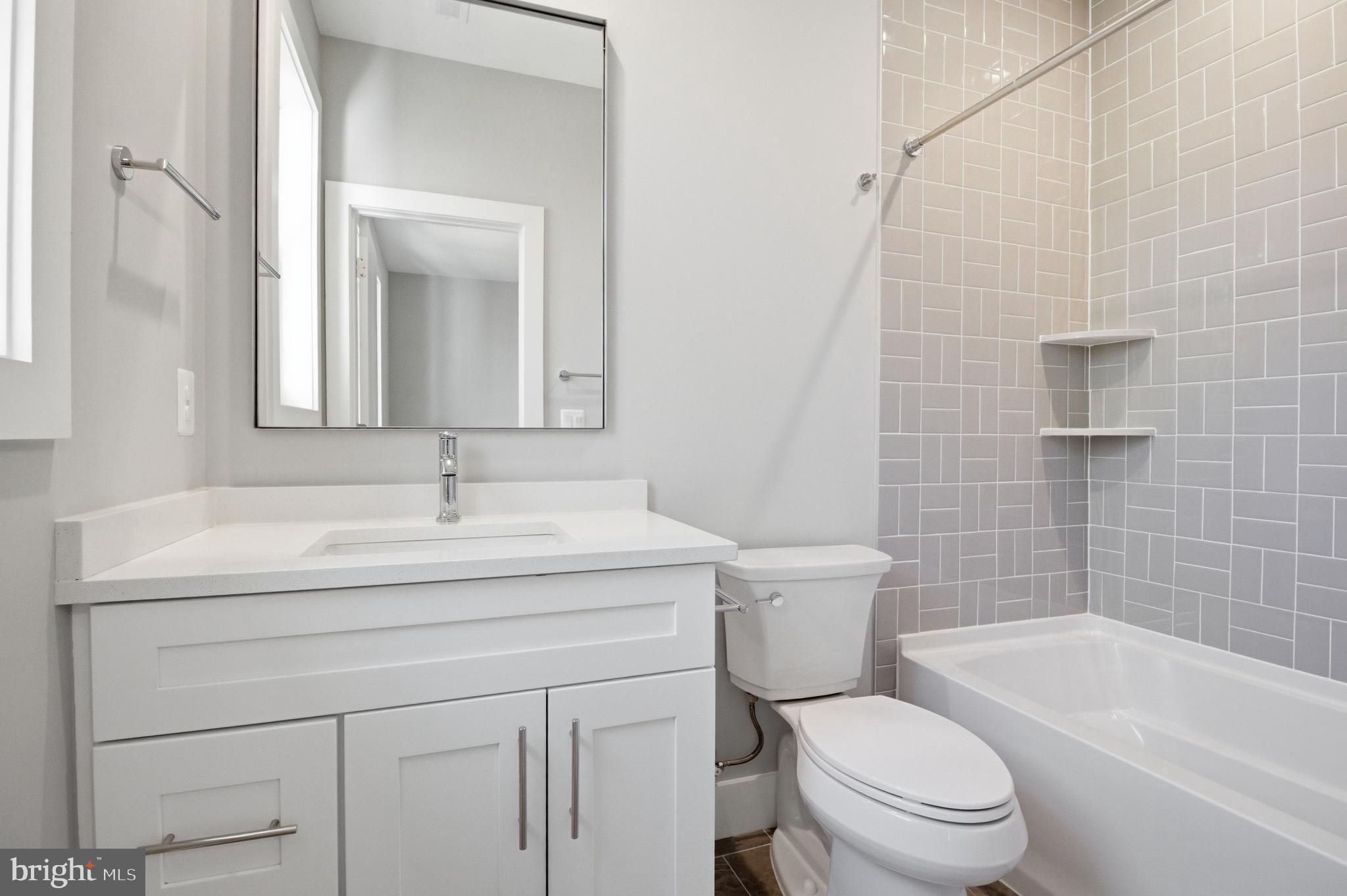 VIENNA WOODS - Residential