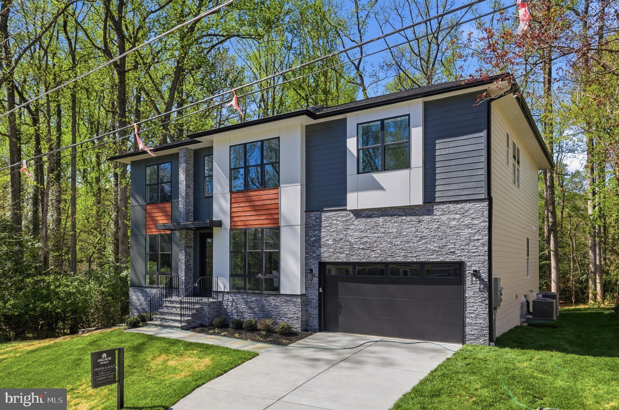 VIENNA WOODS - Residential