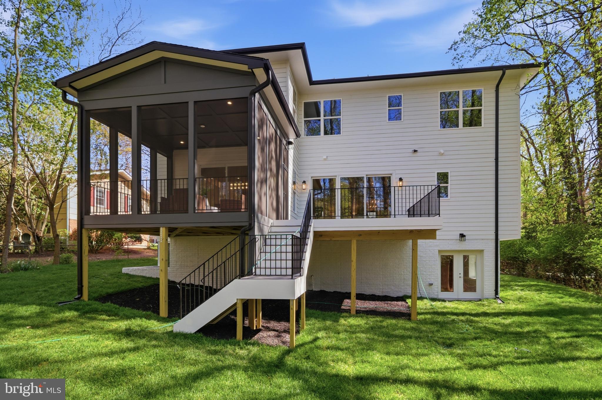 VIENNA WOODS - Residential