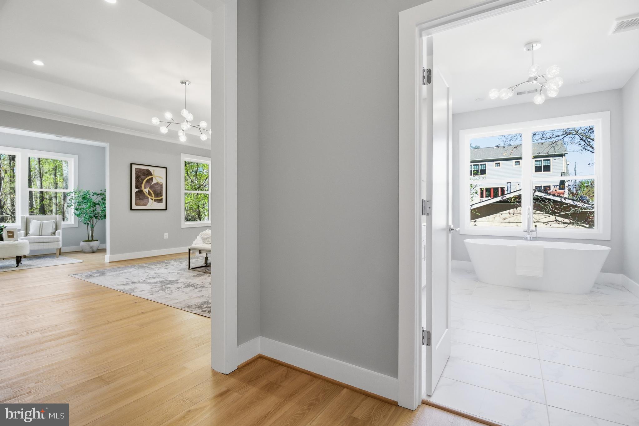 VIENNA WOODS - Residential