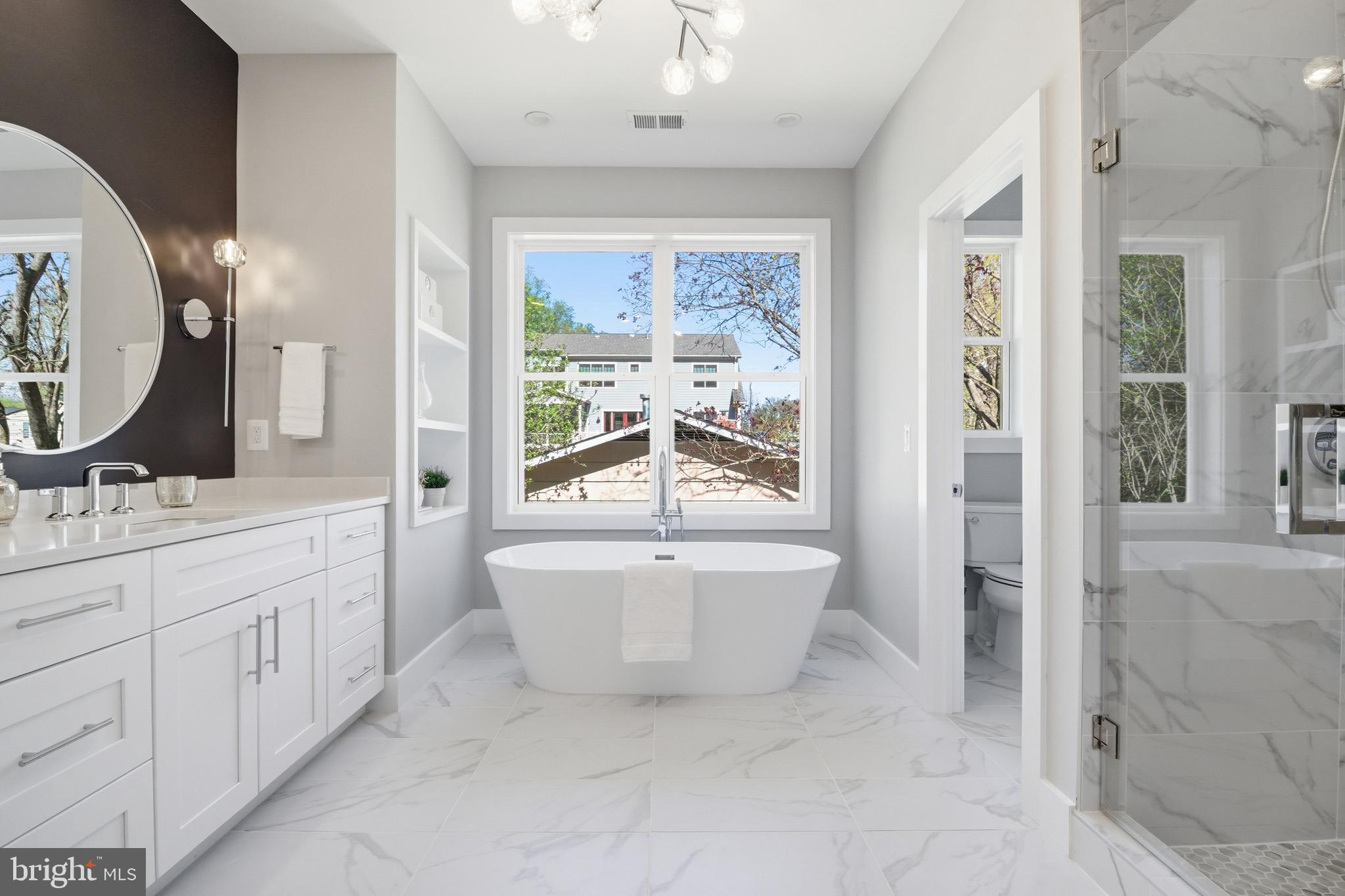 VIENNA WOODS - Residential