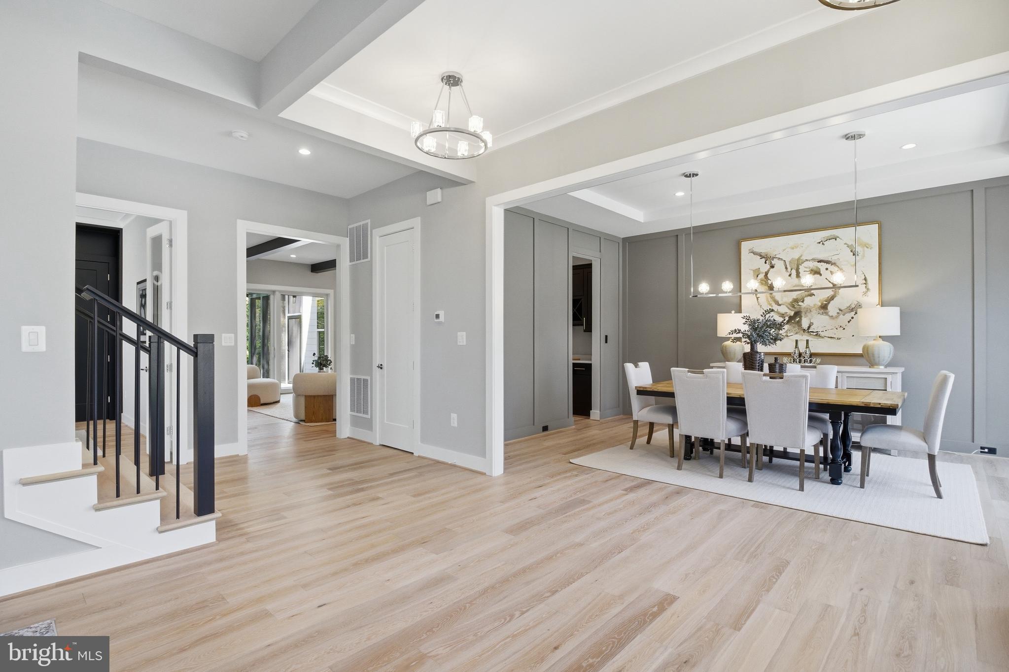 VIENNA WOODS - Residential