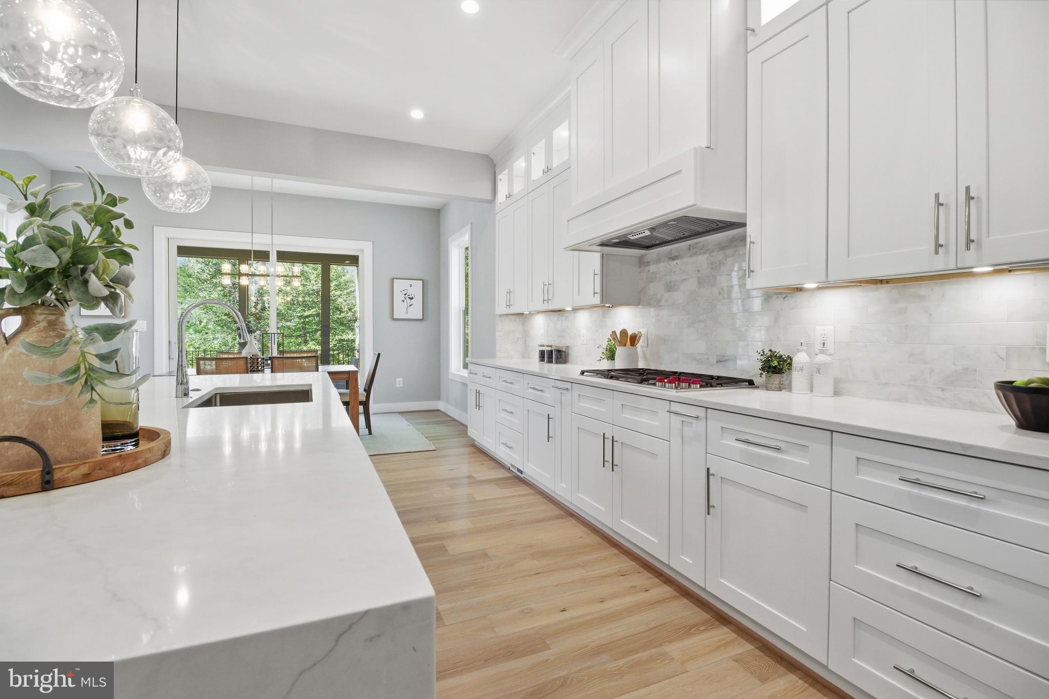 VIENNA WOODS - Residential