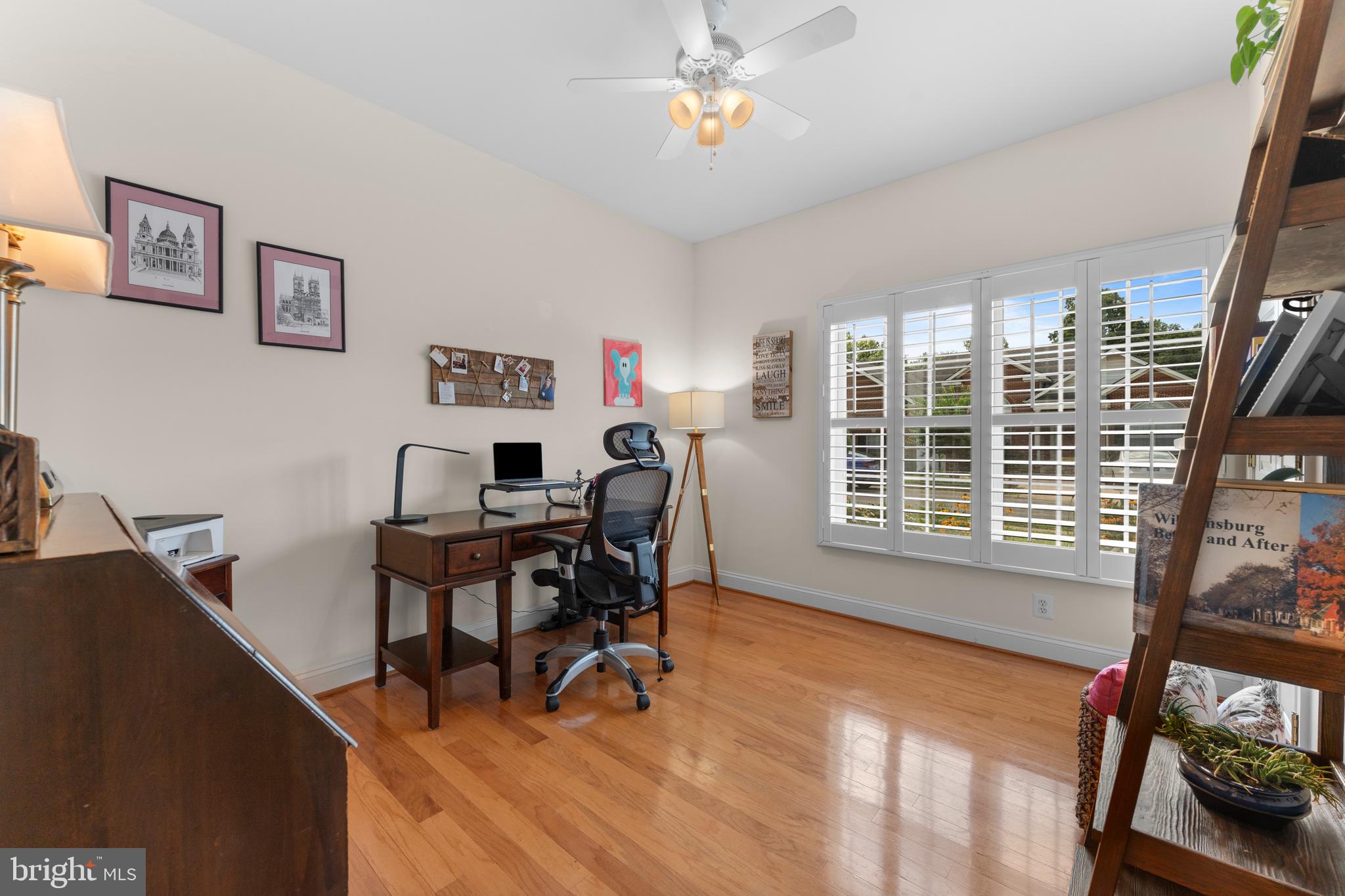 CARRIAGE HOUSE CHASE - Residential