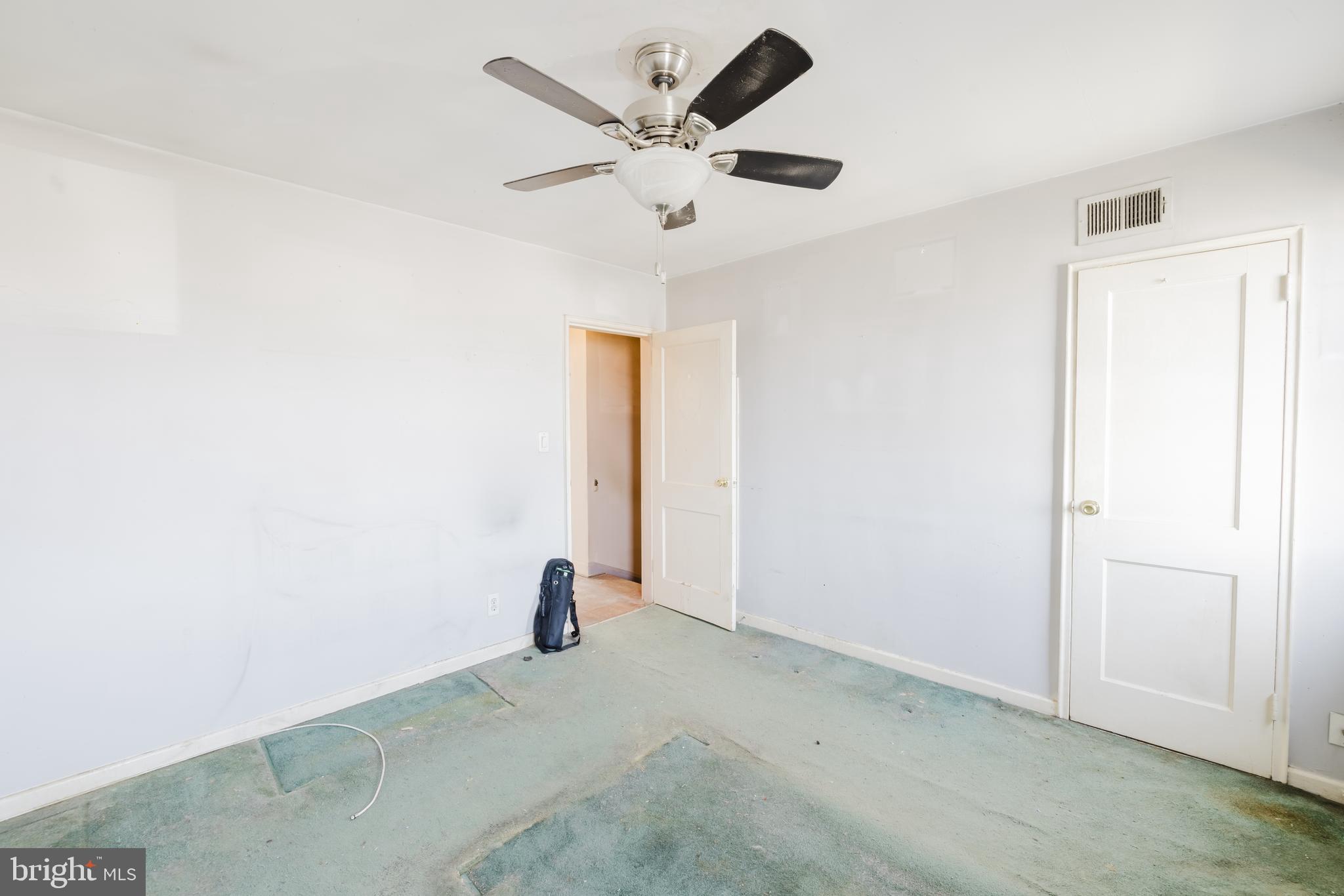 BALLARD GARDENS - Residential