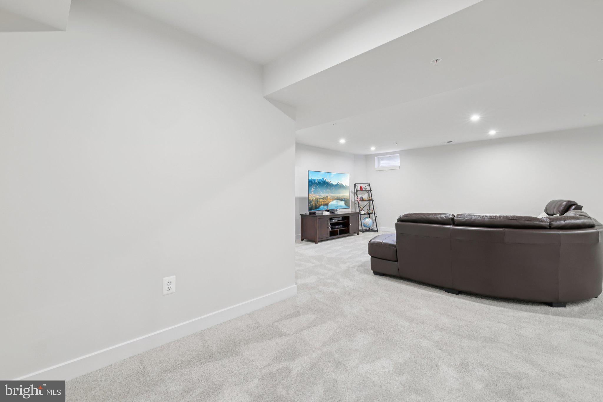 BALLENGER RUN - Residential