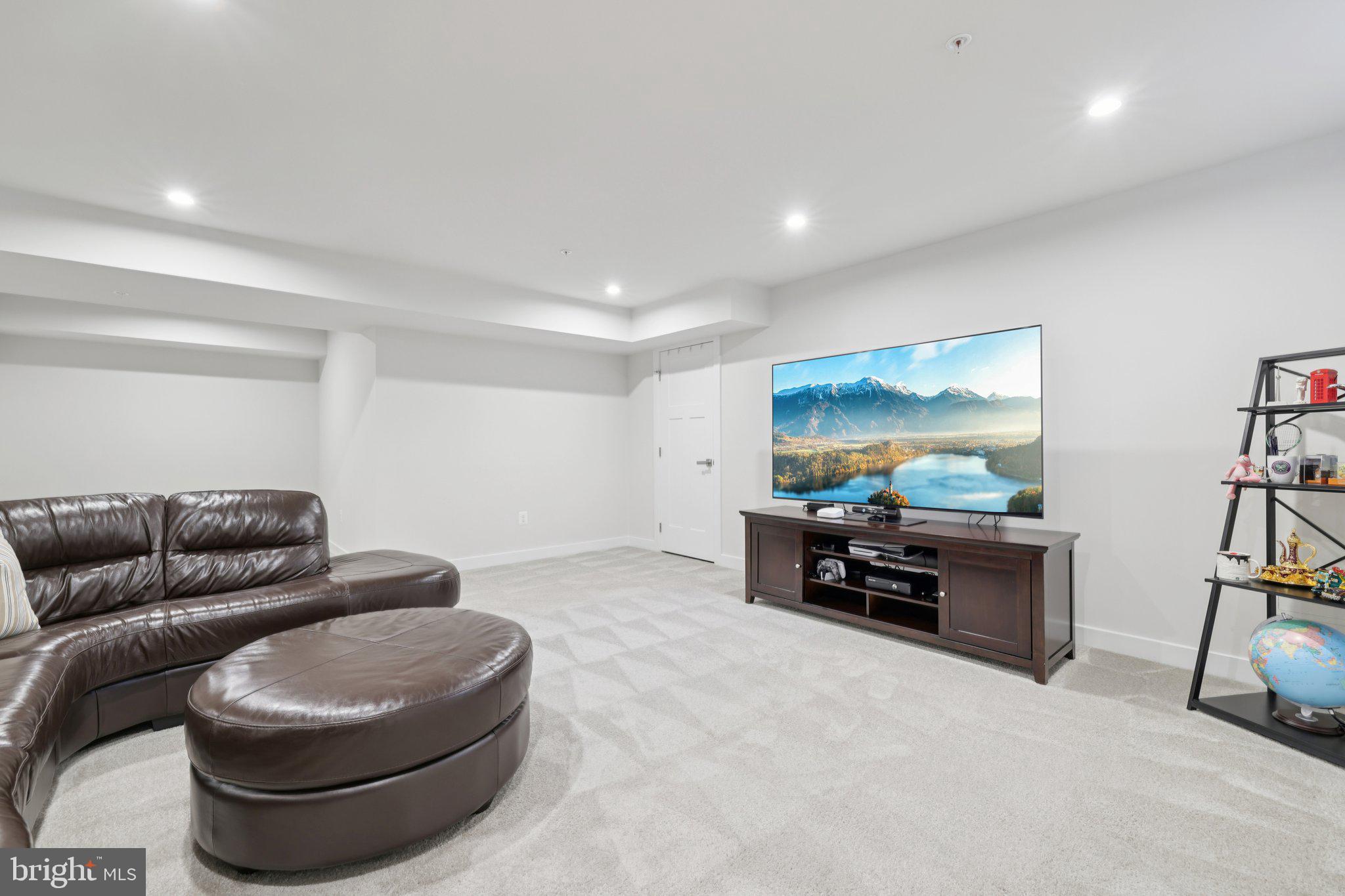 BALLENGER RUN - Residential