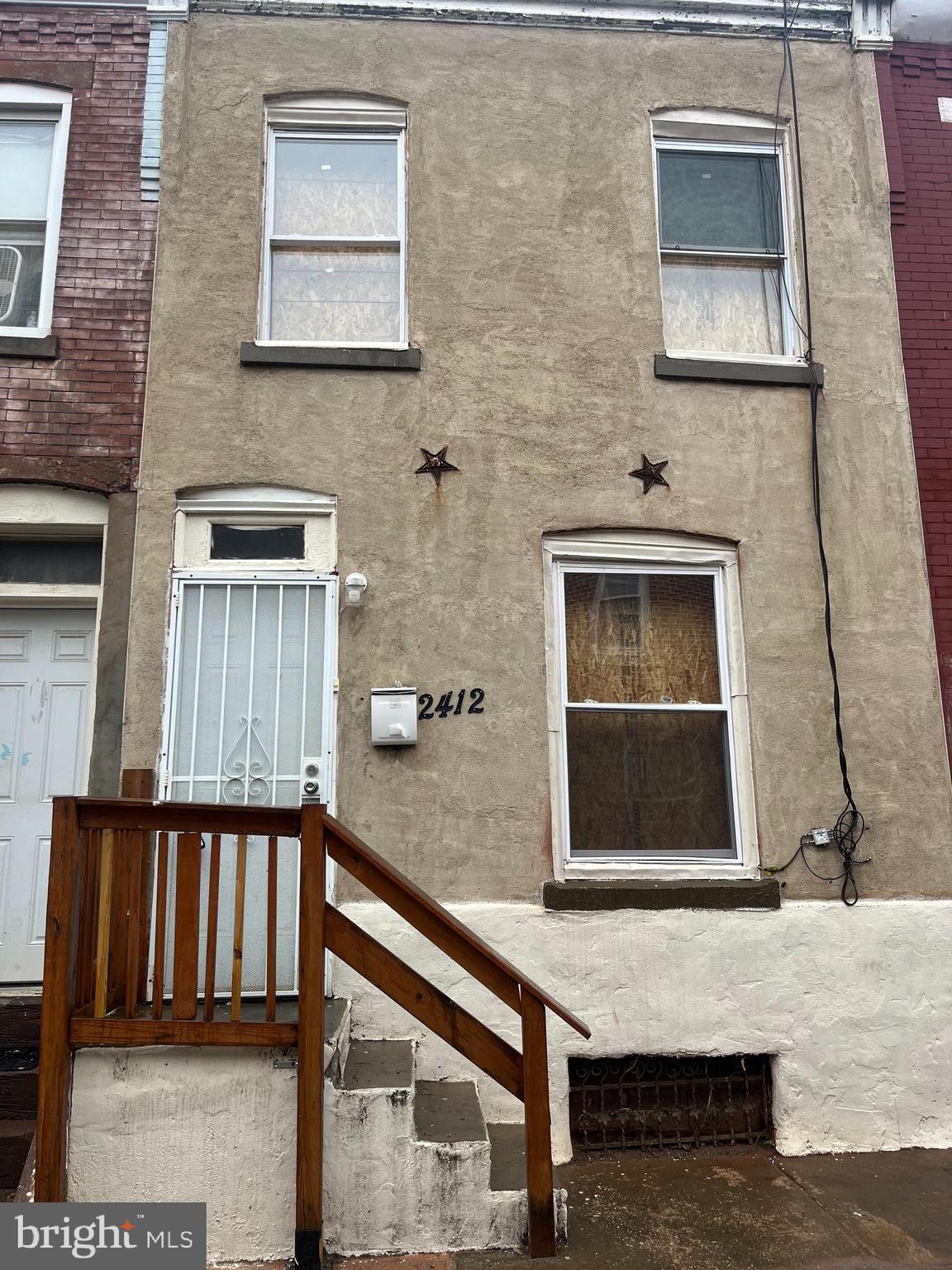 Opportunity is calling. Two Bedroom property ready to be refreshed for new tenant. Located near Fairmount Park and all that it has to offer. This Strawberry Mansion property is close to public transportation, shopping, Zoo, Discovery Center and 76. With an easy refresh this would be a great first home or addition to your portfolio. Easy to view.