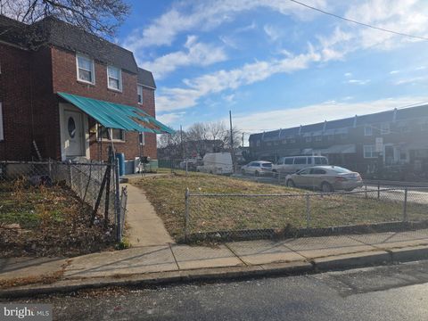 7160 CLOVER LANE UPPER DARBY PA 19082