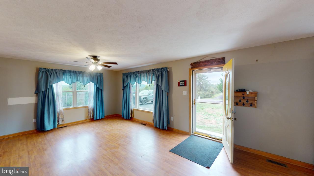 EVERGREEN - Residential