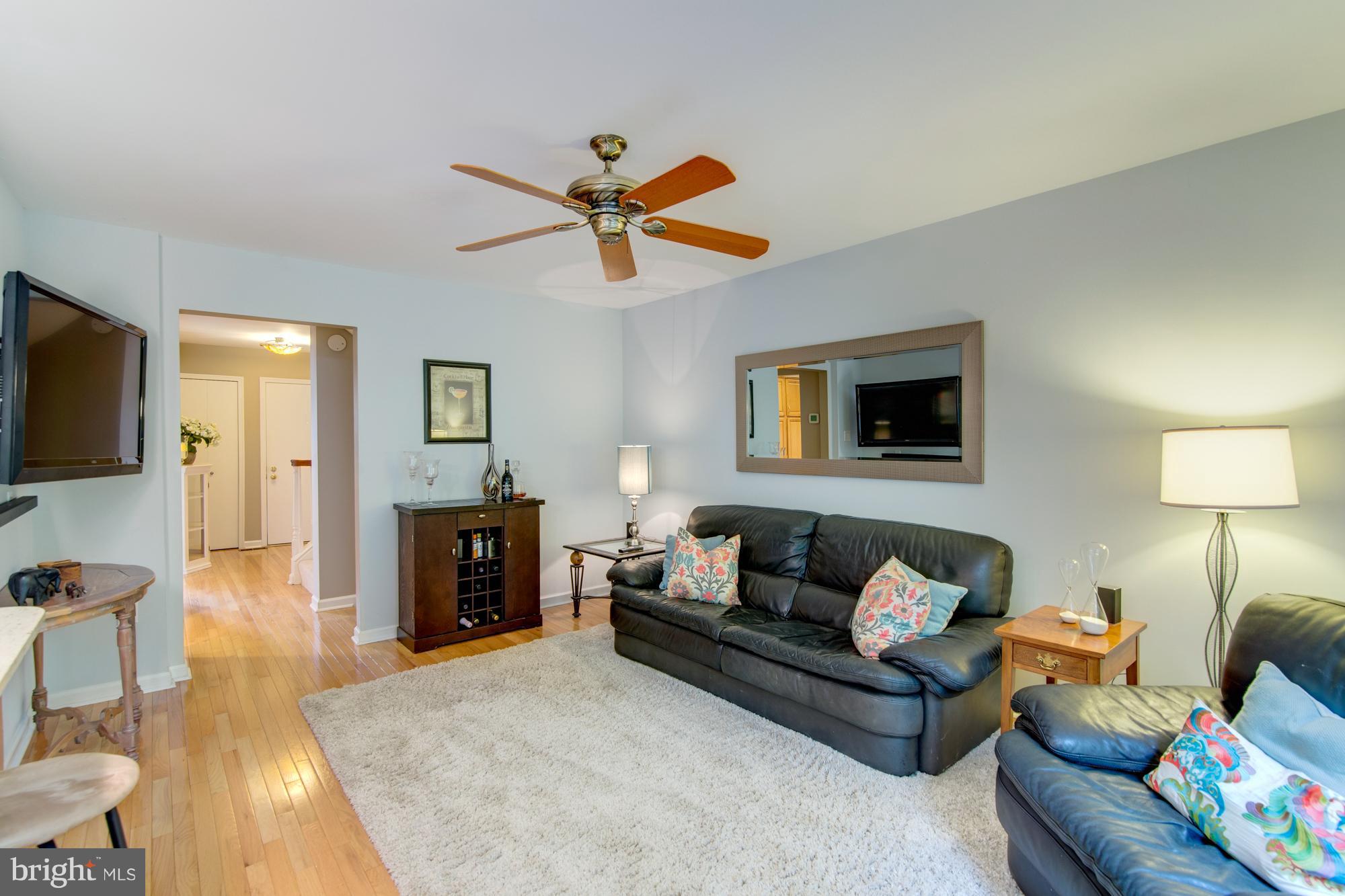 RESTON - Residential