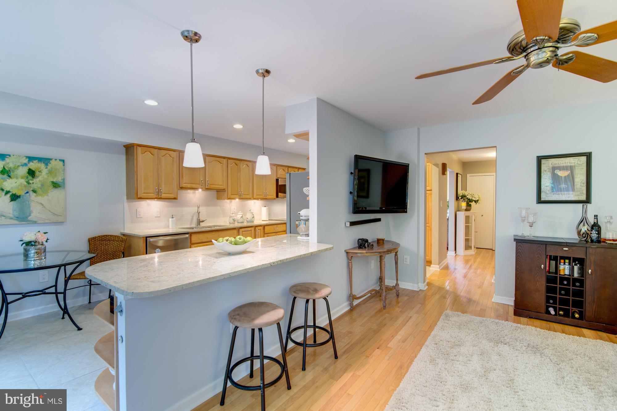 RESTON - Residential