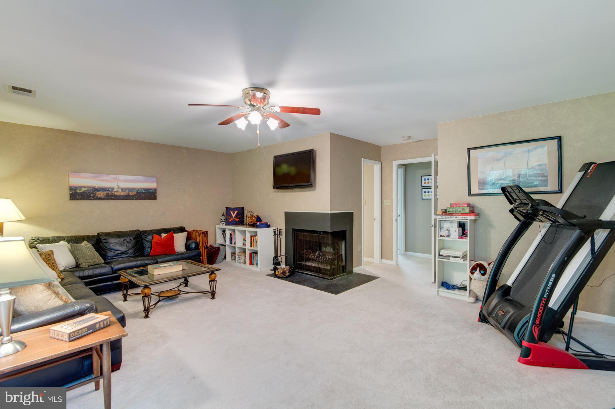 RESTON - Residential