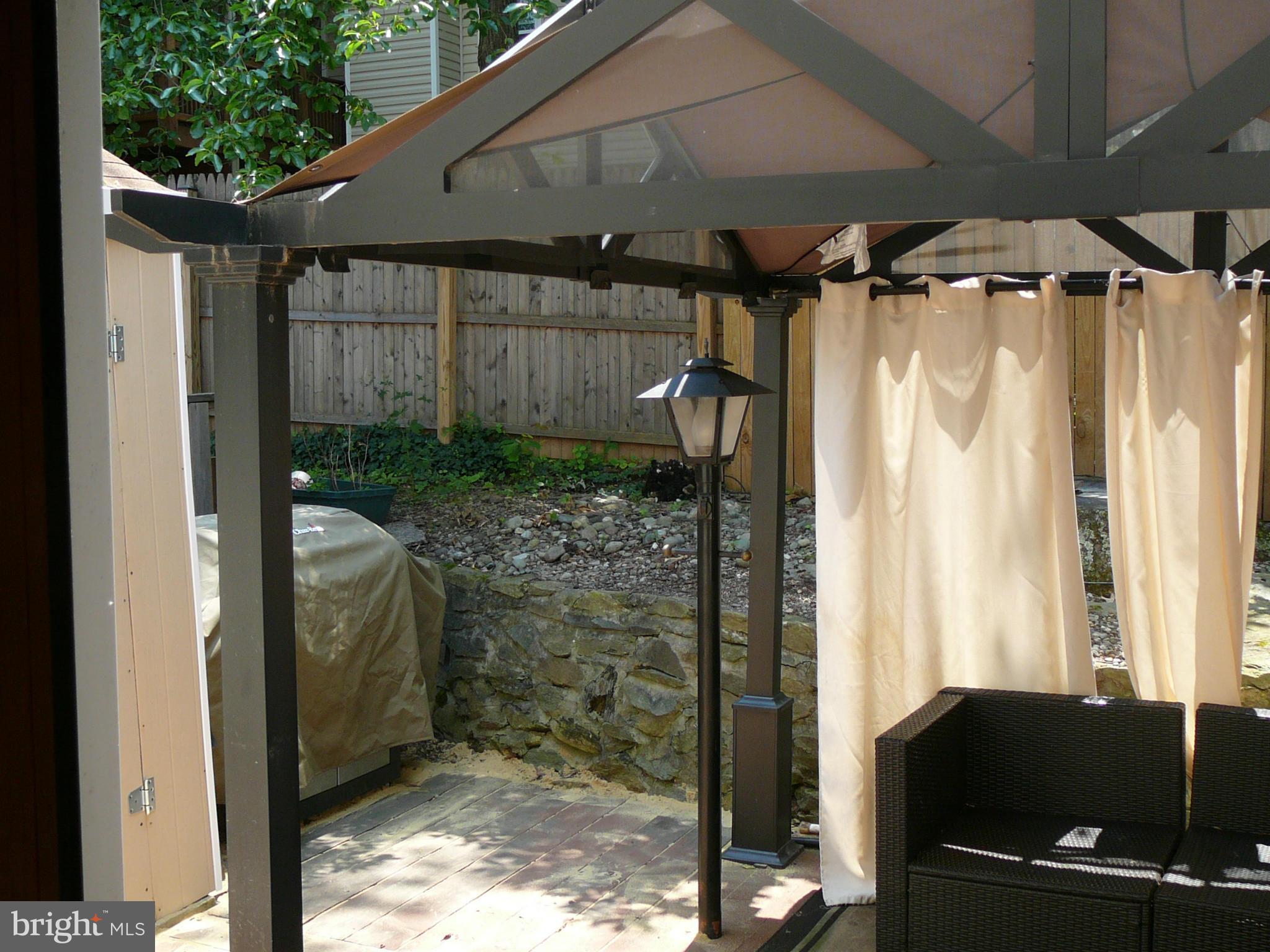 SHADY GROVE VILLAGE - Residential