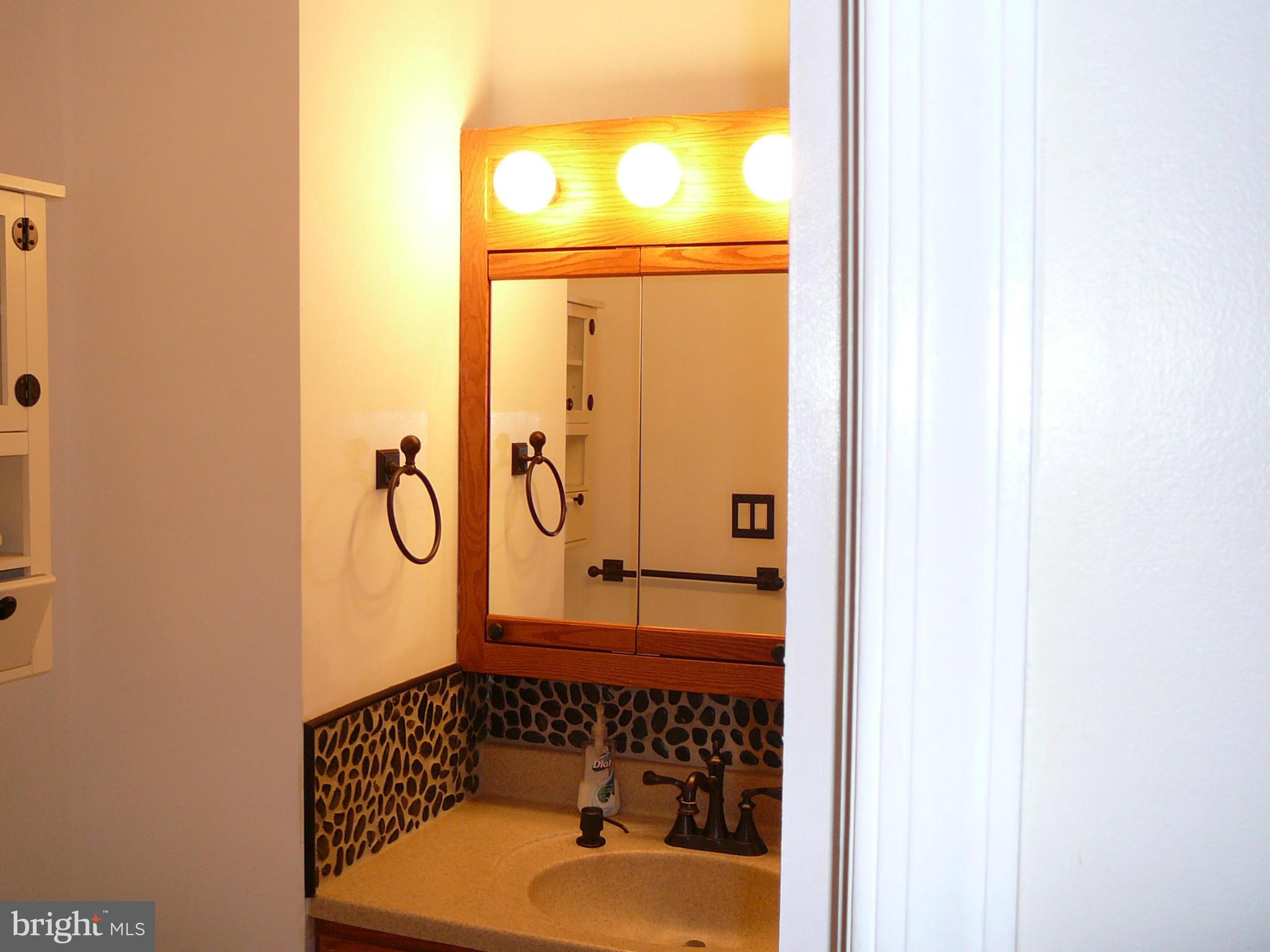 SHADY GROVE VILLAGE - Residential