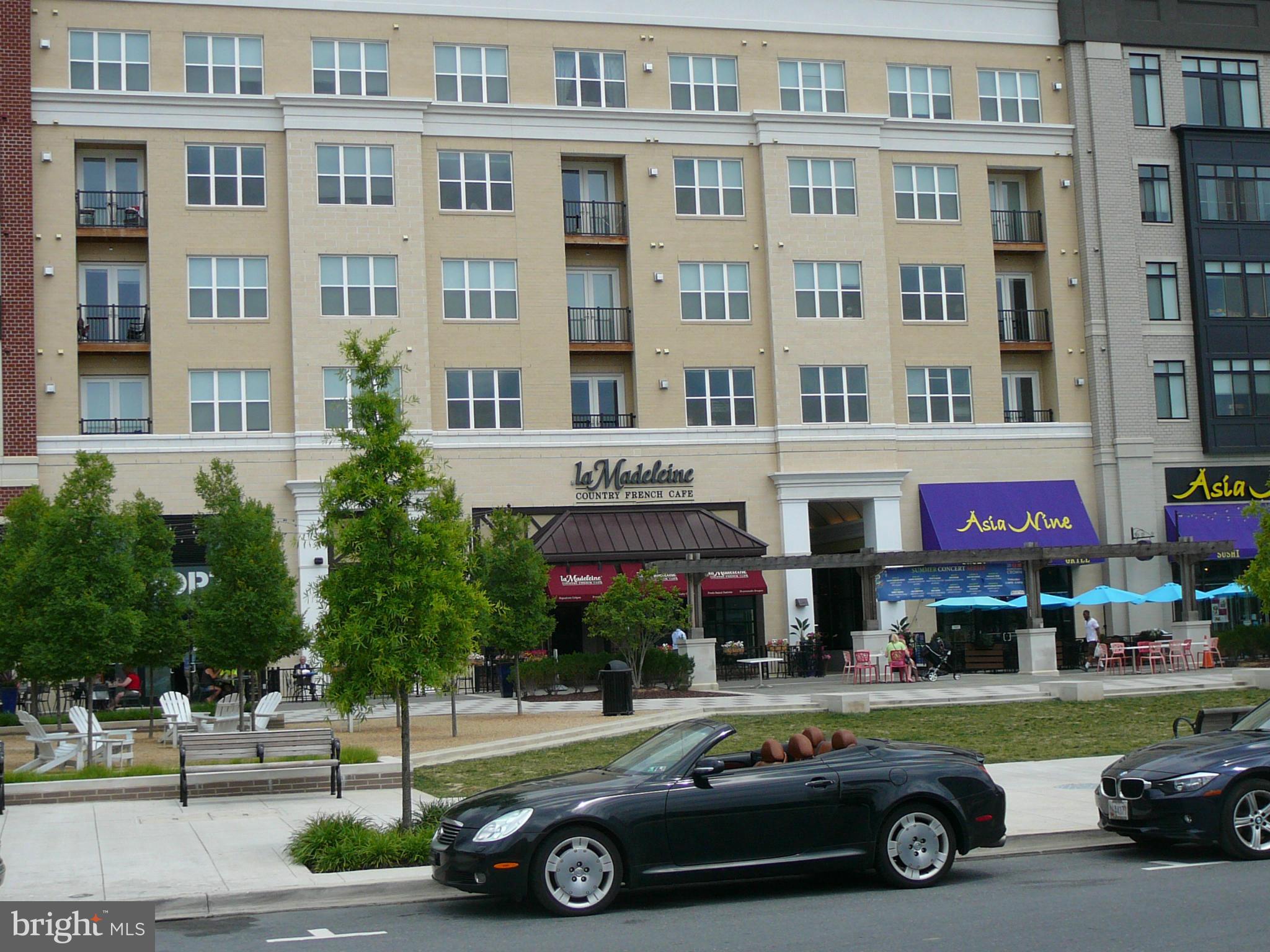 SHADY GROVE VILLAGE - Residential
