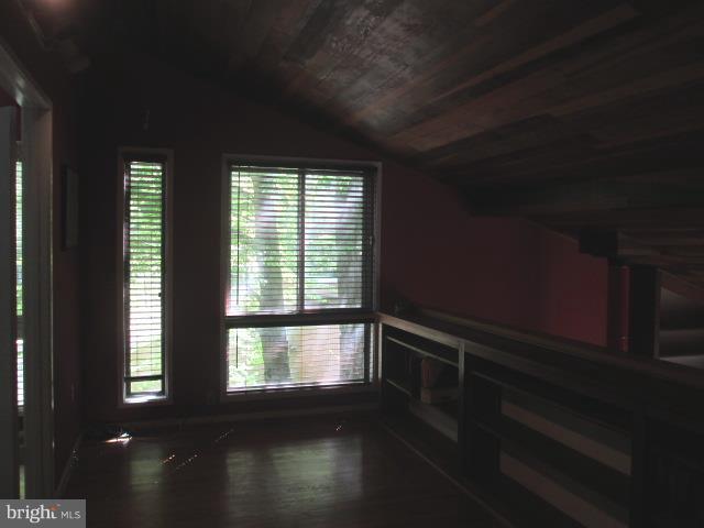 EAST GATE OF POTOMAC - Residential Lease