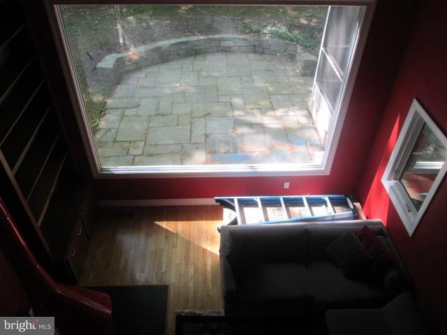 EAST GATE OF POTOMAC - Residential Lease