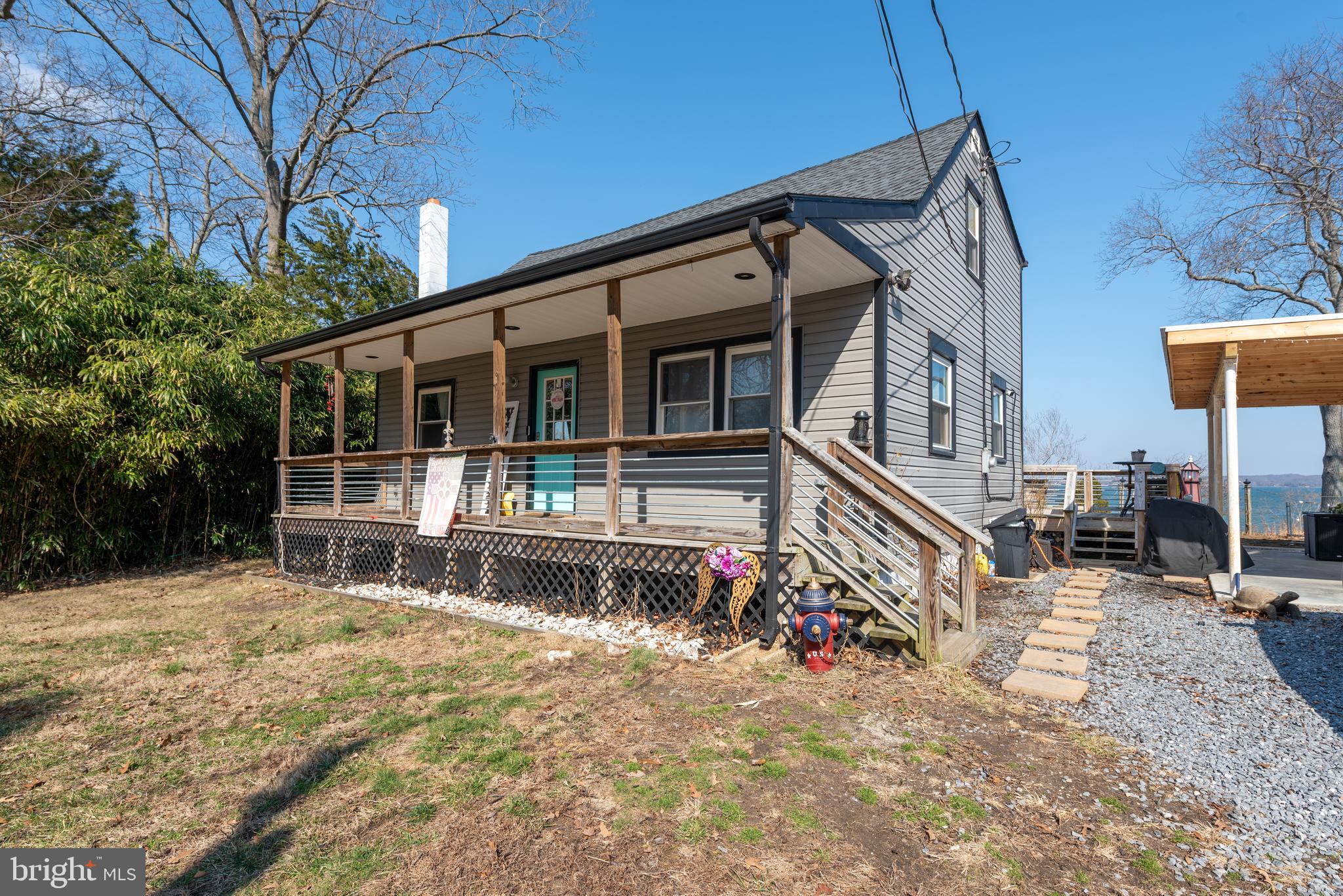 HOLLYWOOD SHORES - Residential