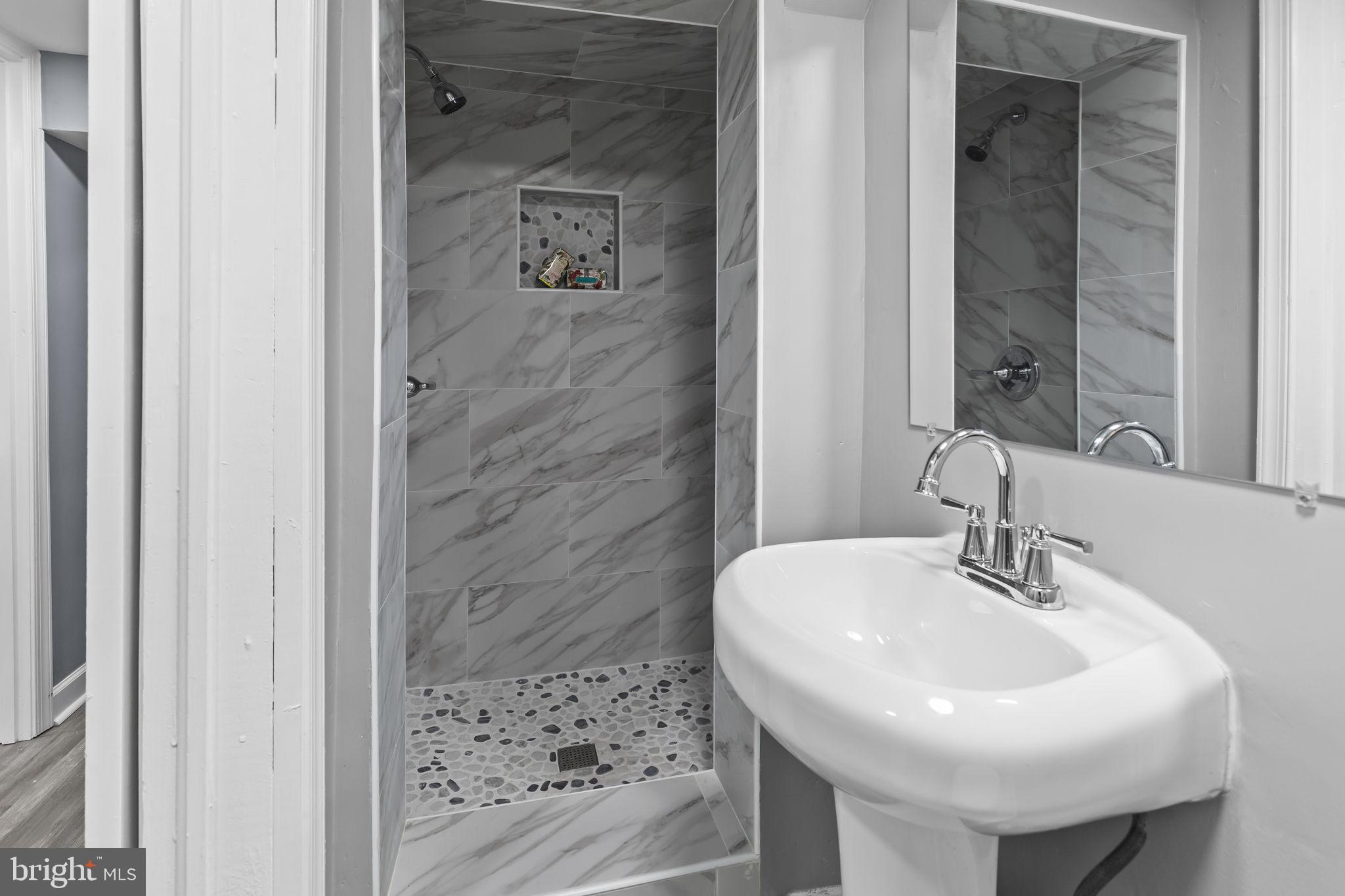 GREEN SPRING - Residential