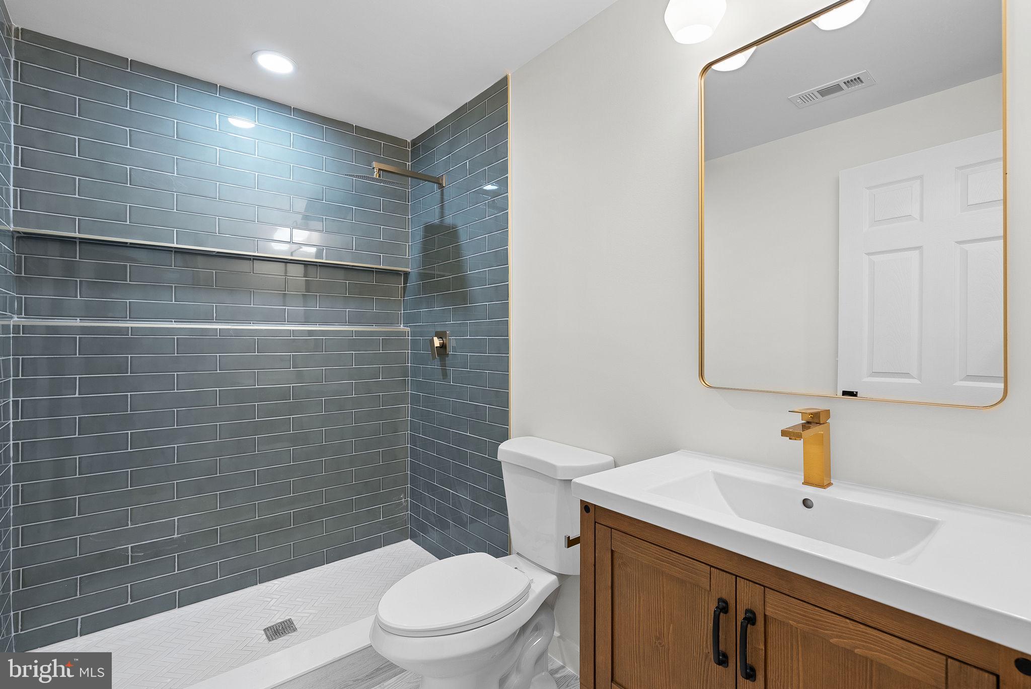 CROSSWIND FARM - Residential