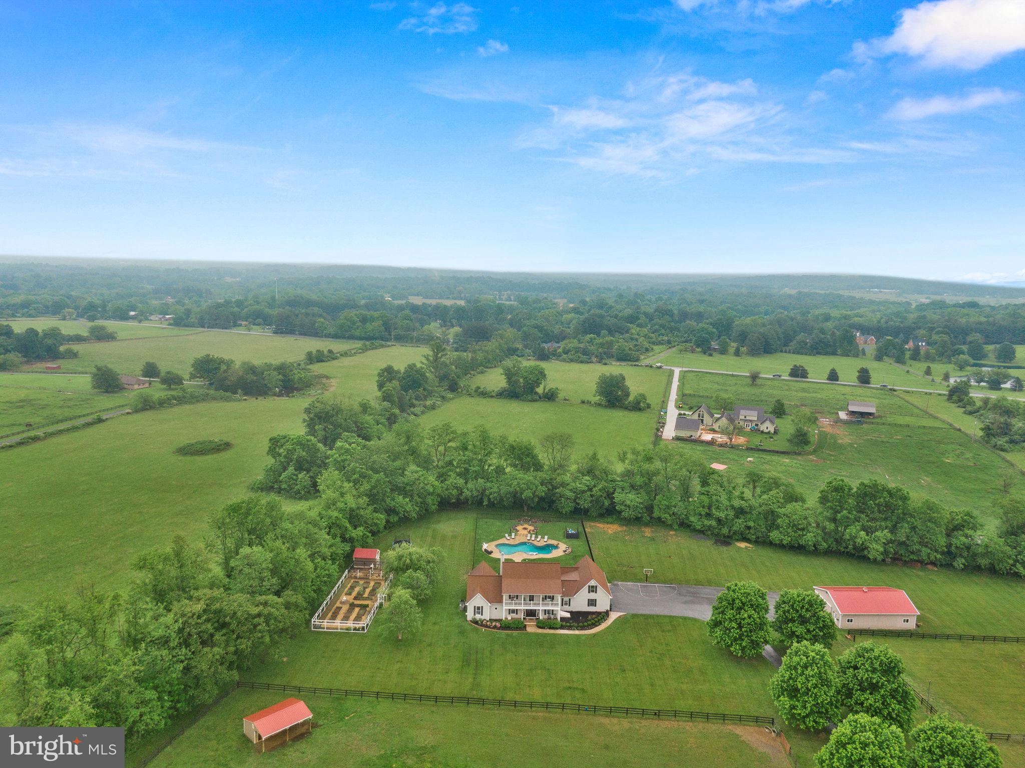 CROSSWIND FARM - Residential