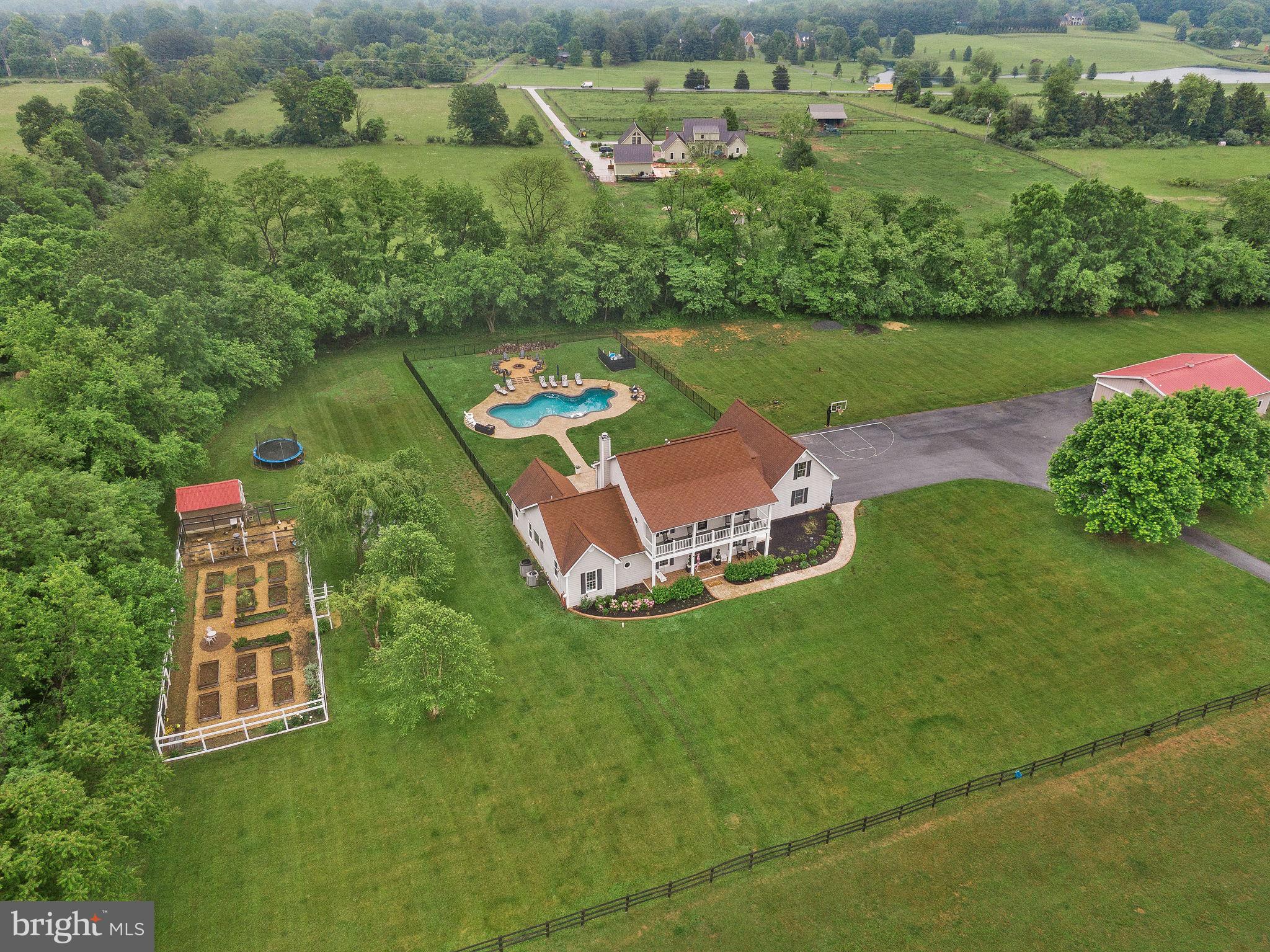 CROSSWIND FARM - Residential