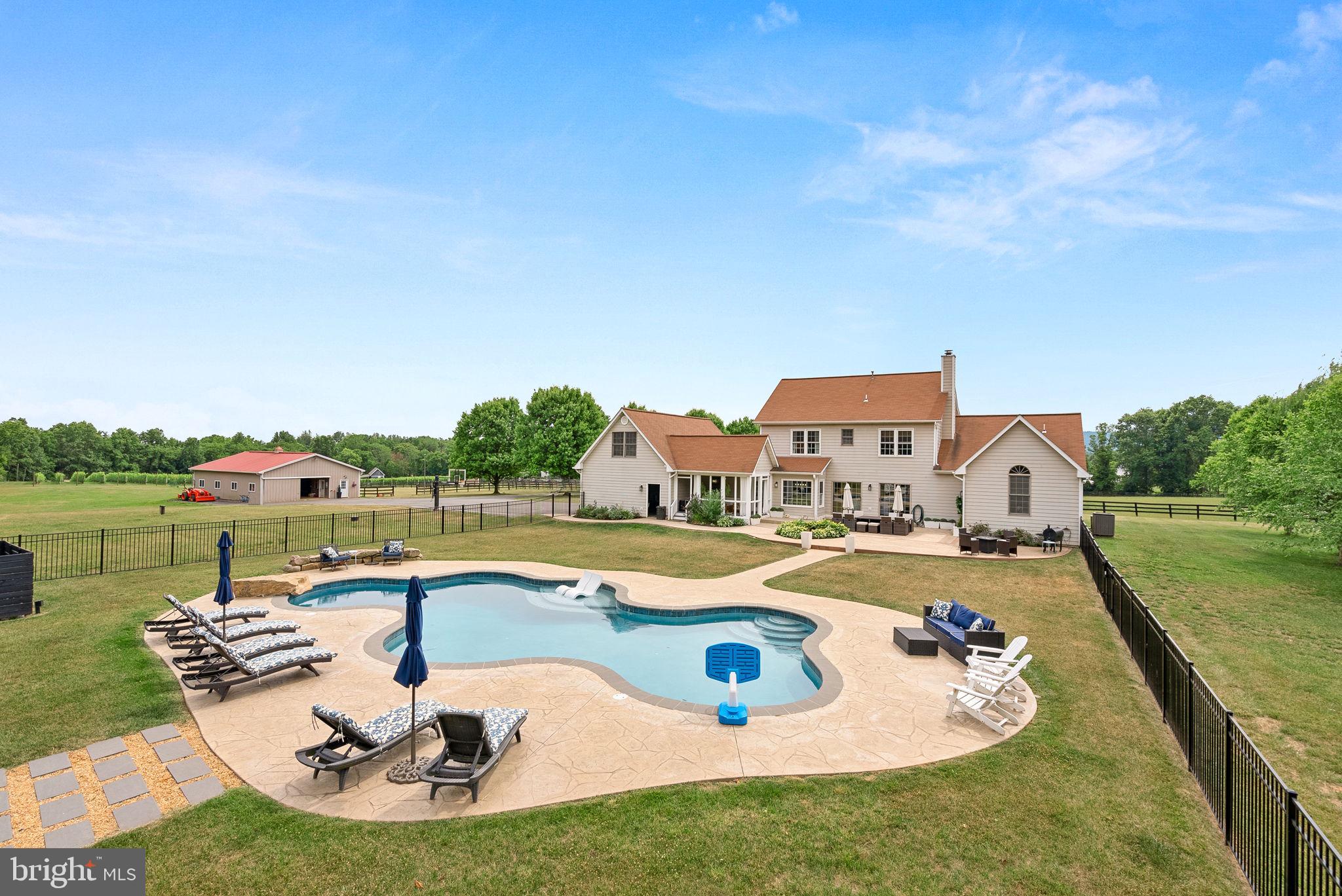 CROSSWIND FARM - Residential