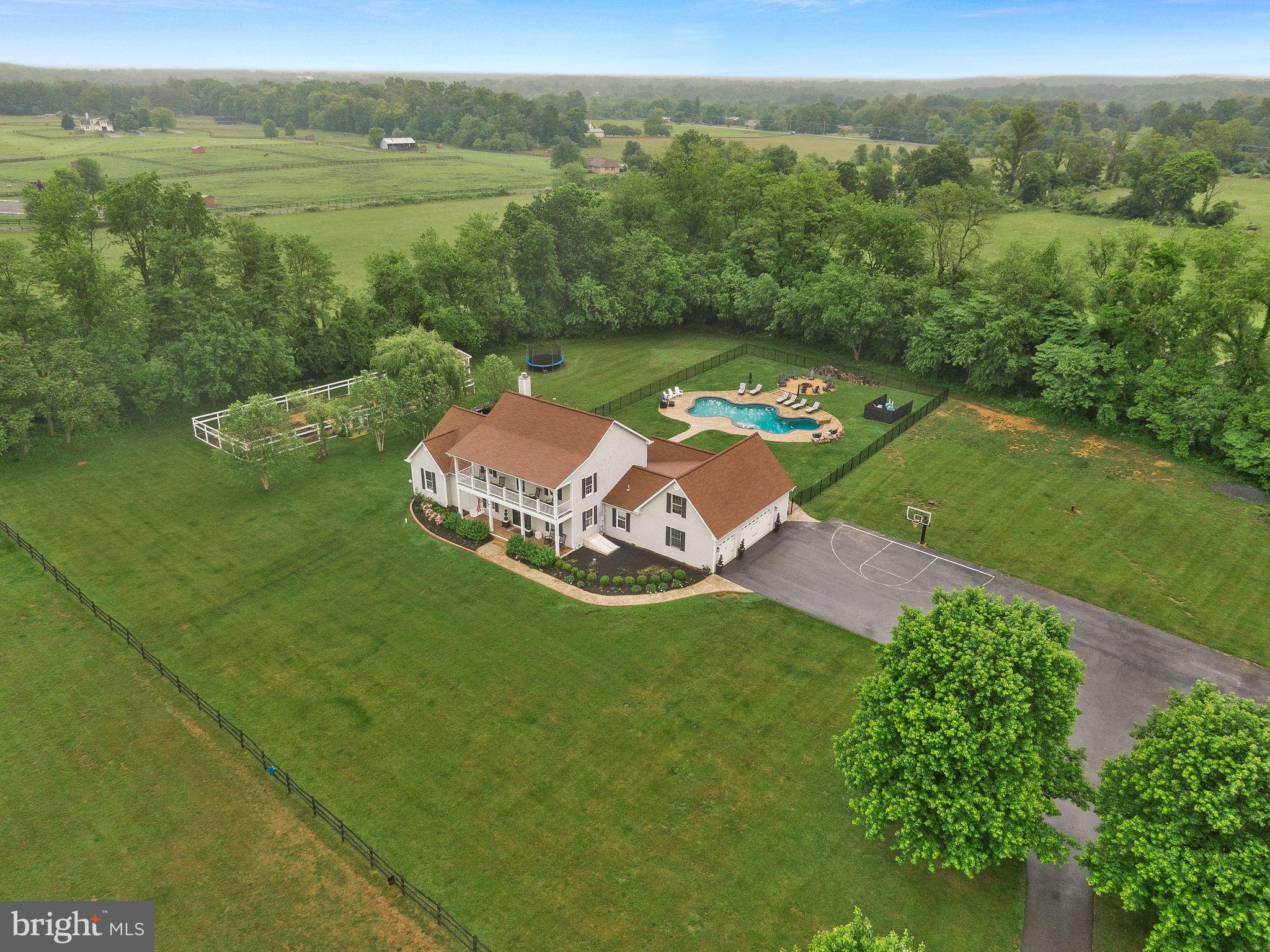 CROSSWIND FARM - Residential