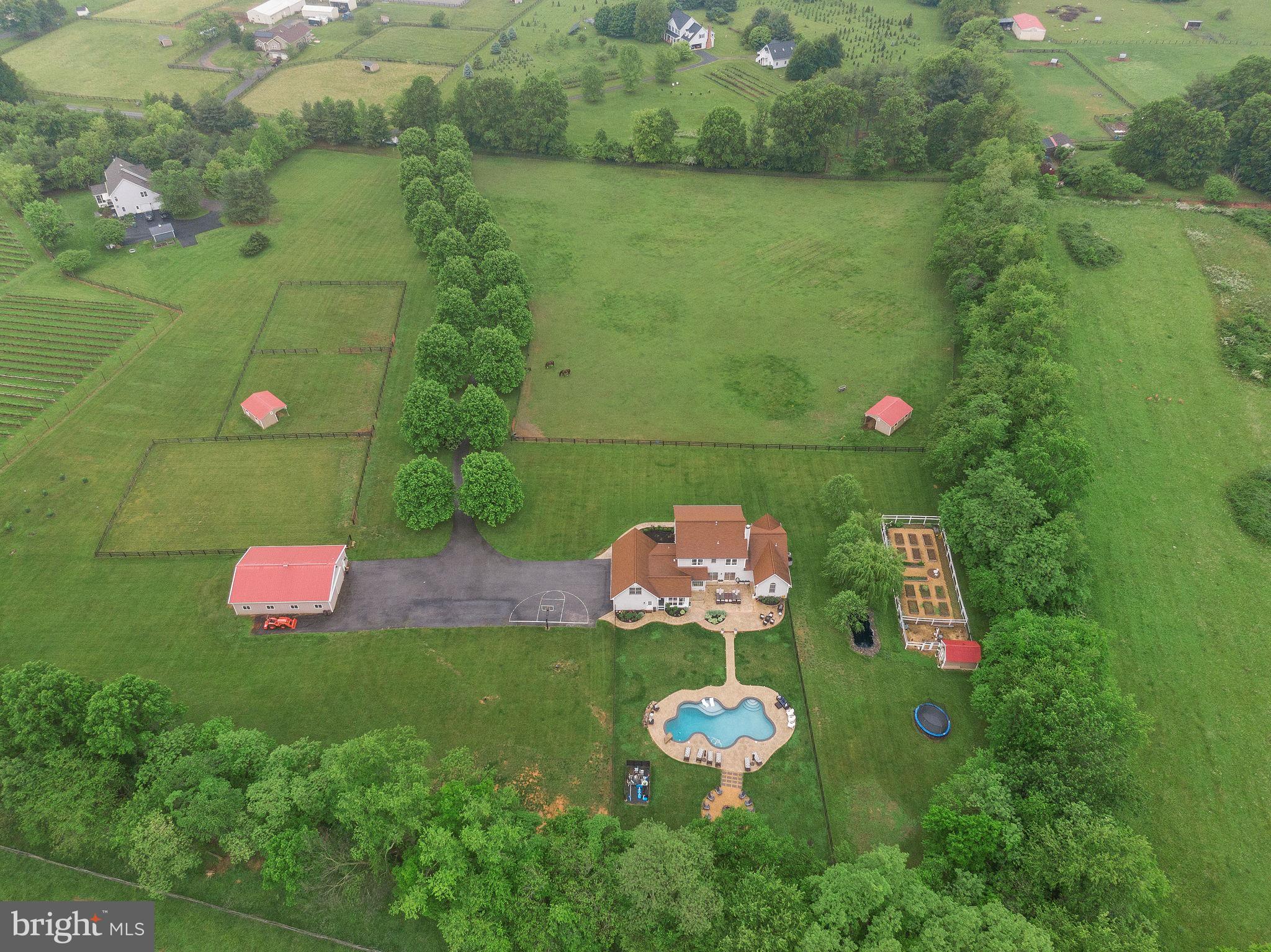 CROSSWIND FARM - Residential