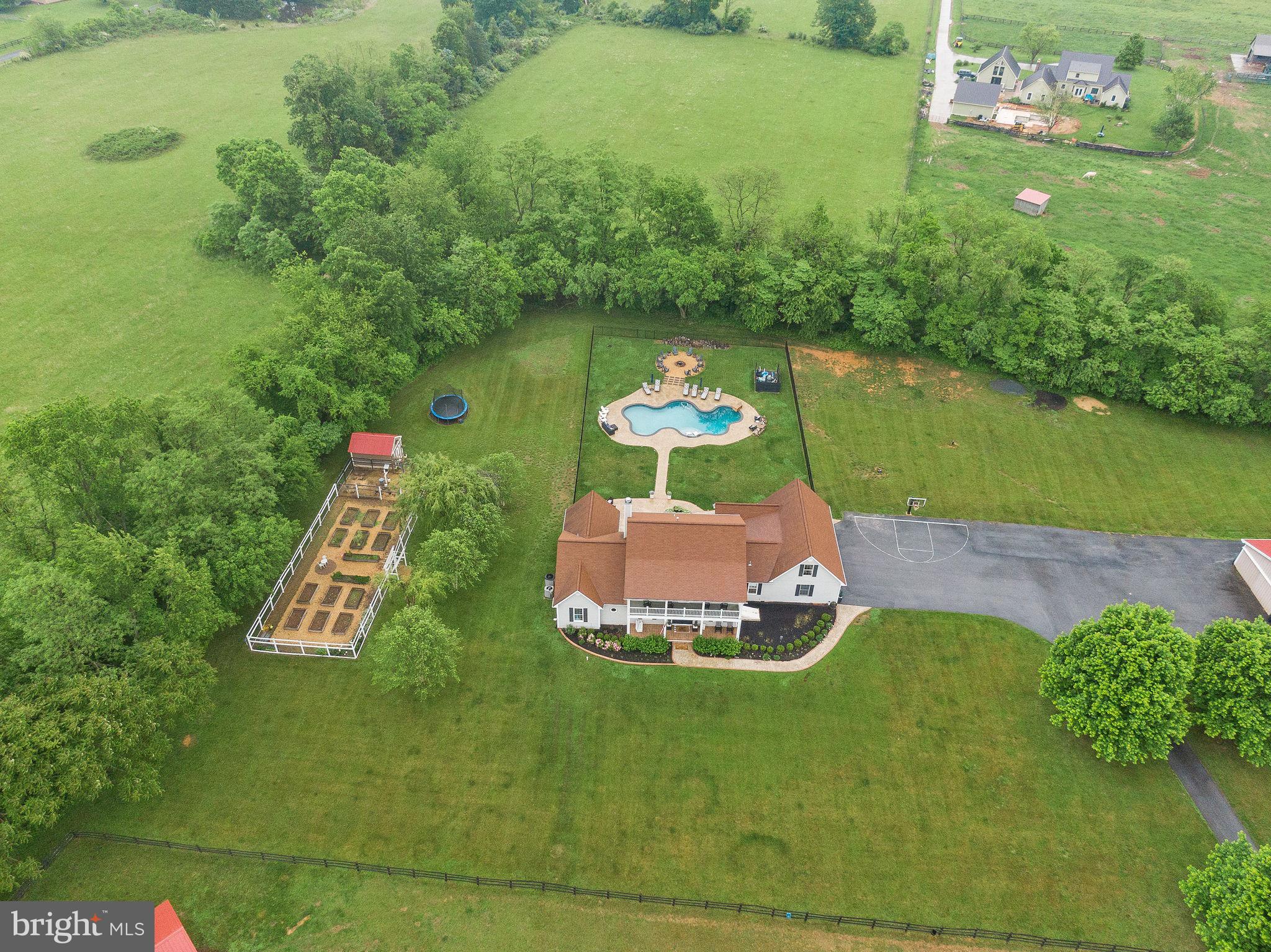 CROSSWIND FARM - Residential