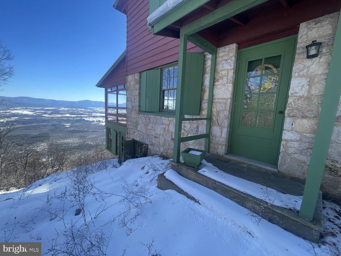 301 MOUNTAIN TOP DRIVE