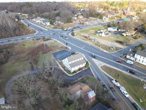 Photo of 77 Cambridge Street, FREDERICKSBURG, VA 22405 (MLS # VAST2048014)