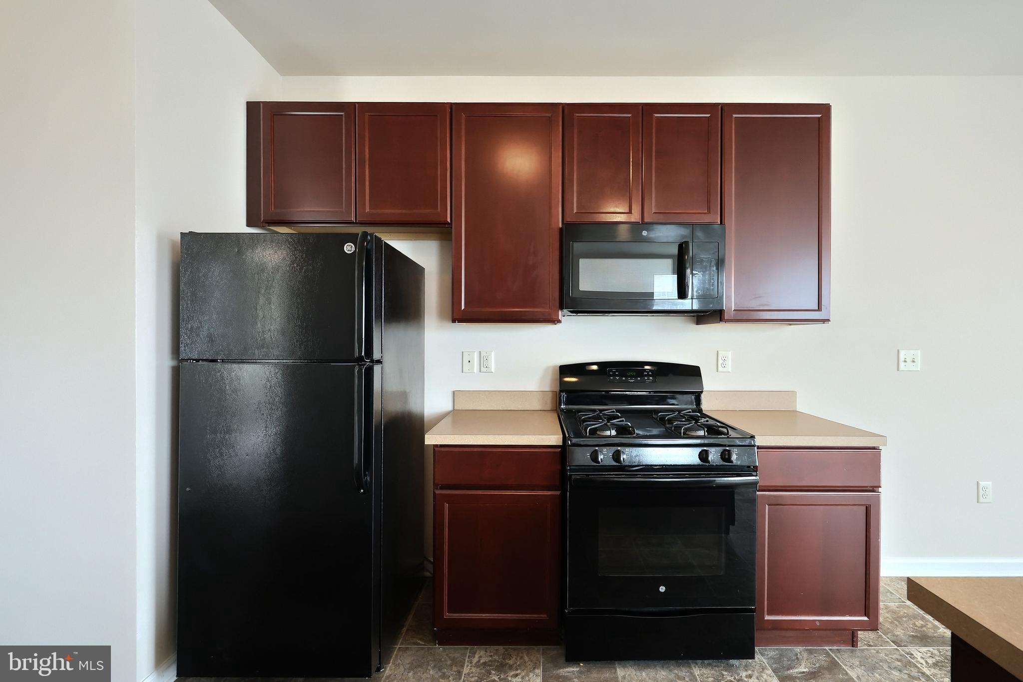 WOODCREST HILLS - Residential