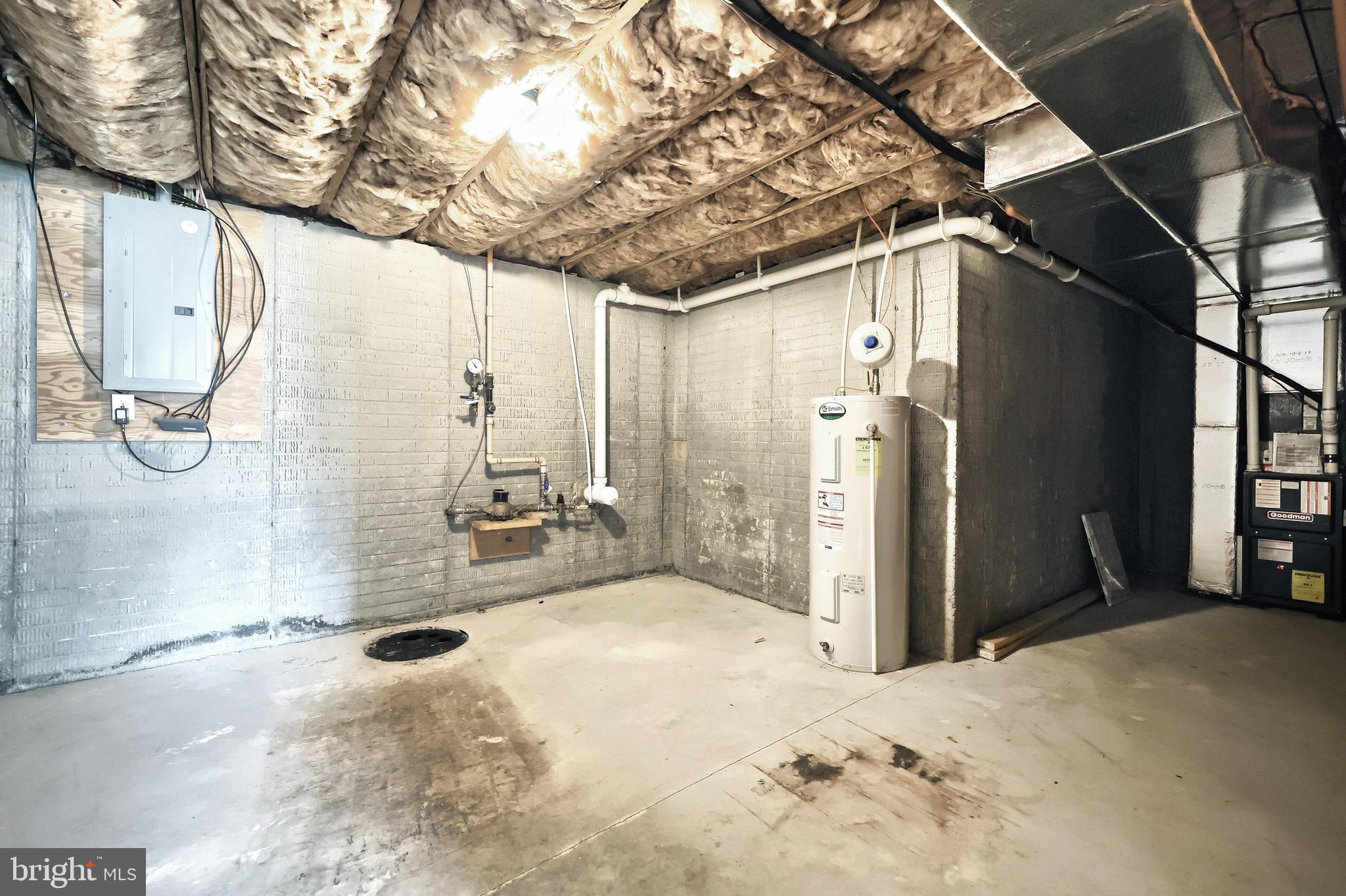 WOODCREST HILLS - Residential