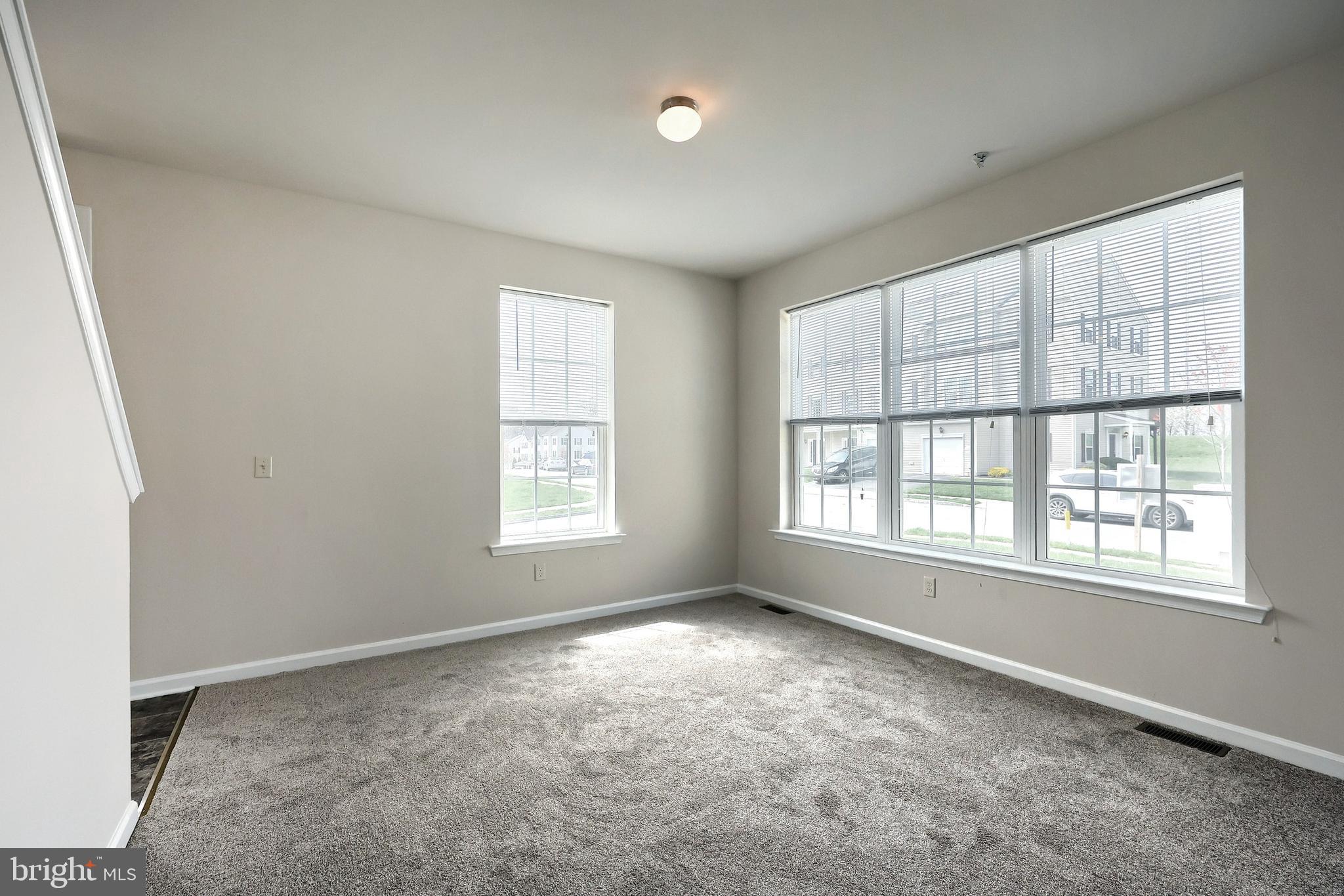 WOODCREST HILLS - Residential