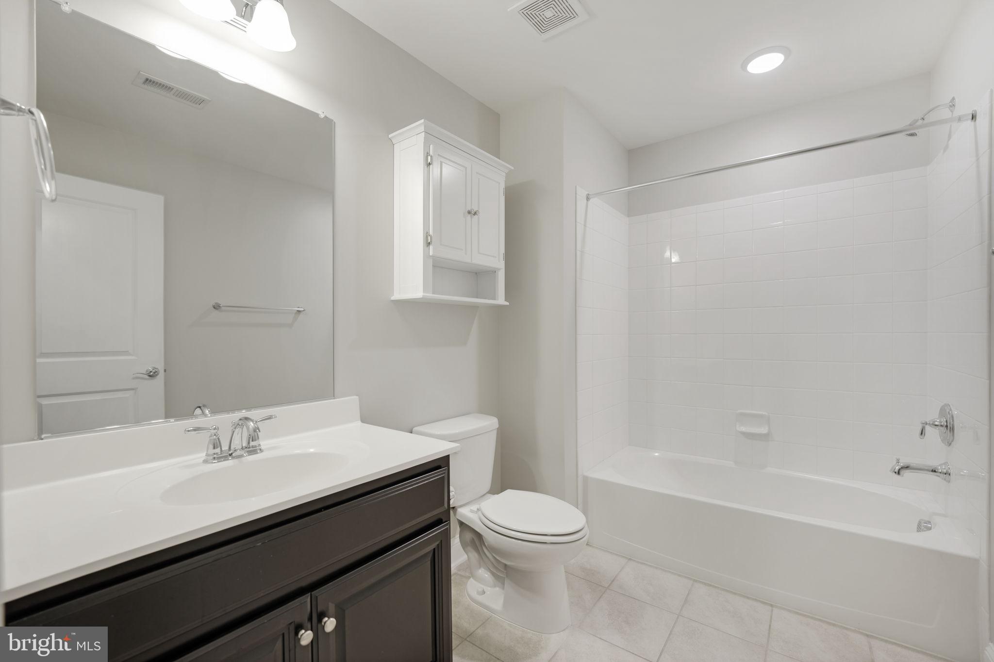 POTOMAC SHORES - Residential Lease