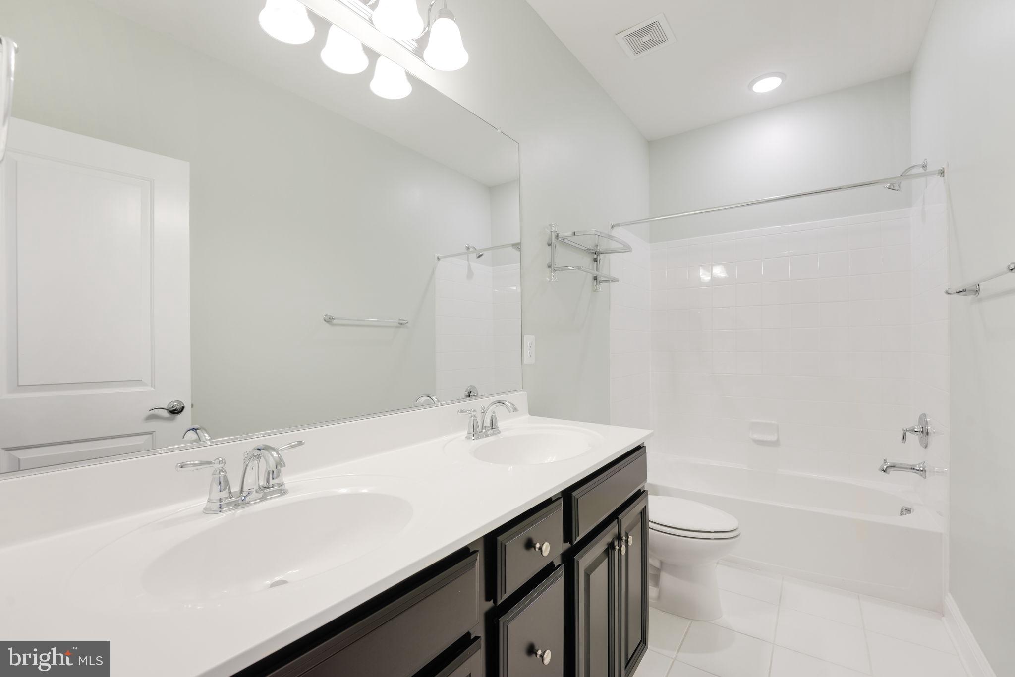 POTOMAC SHORES - Residential Lease