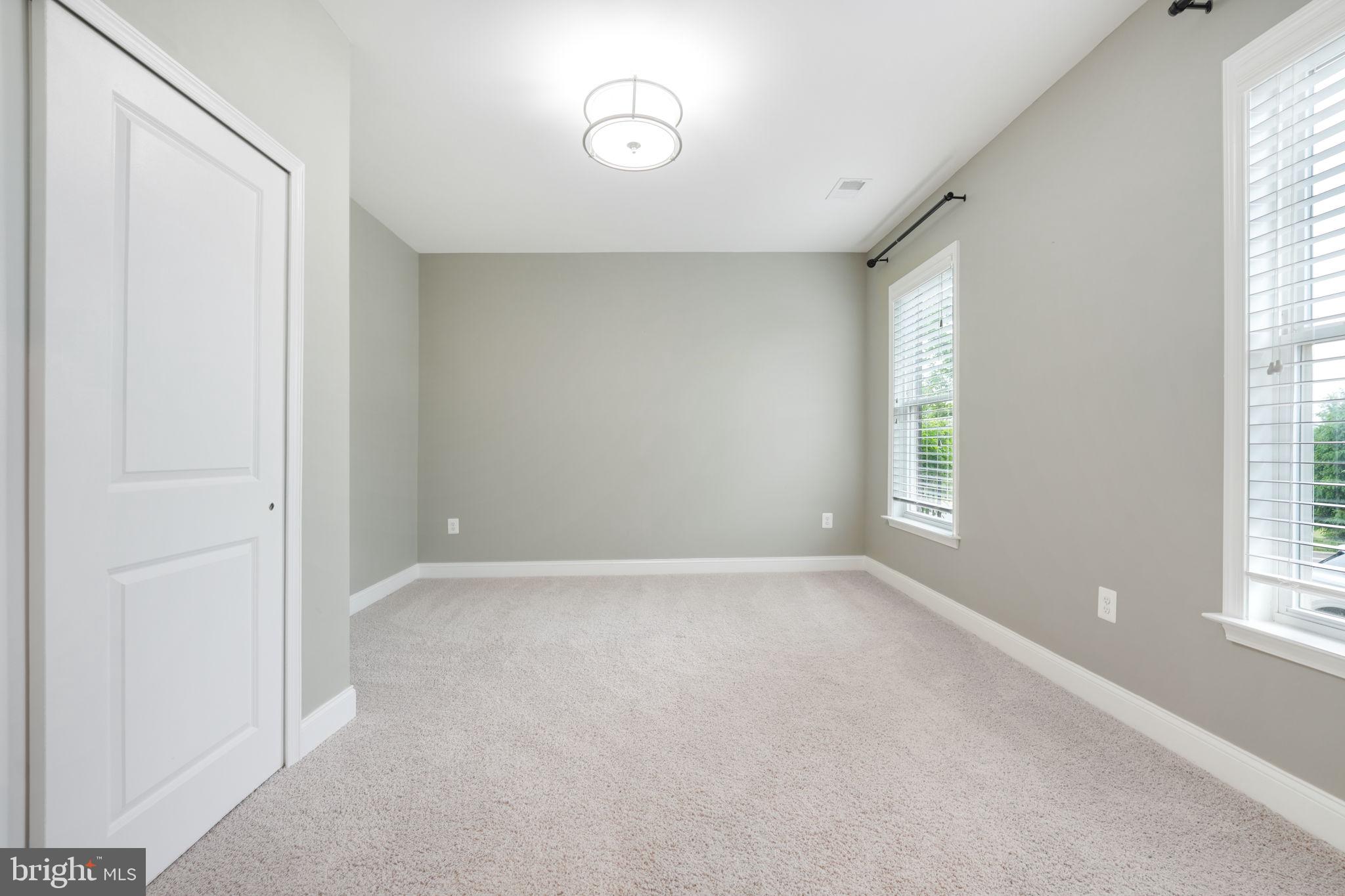 POTOMAC SHORES - Residential Lease