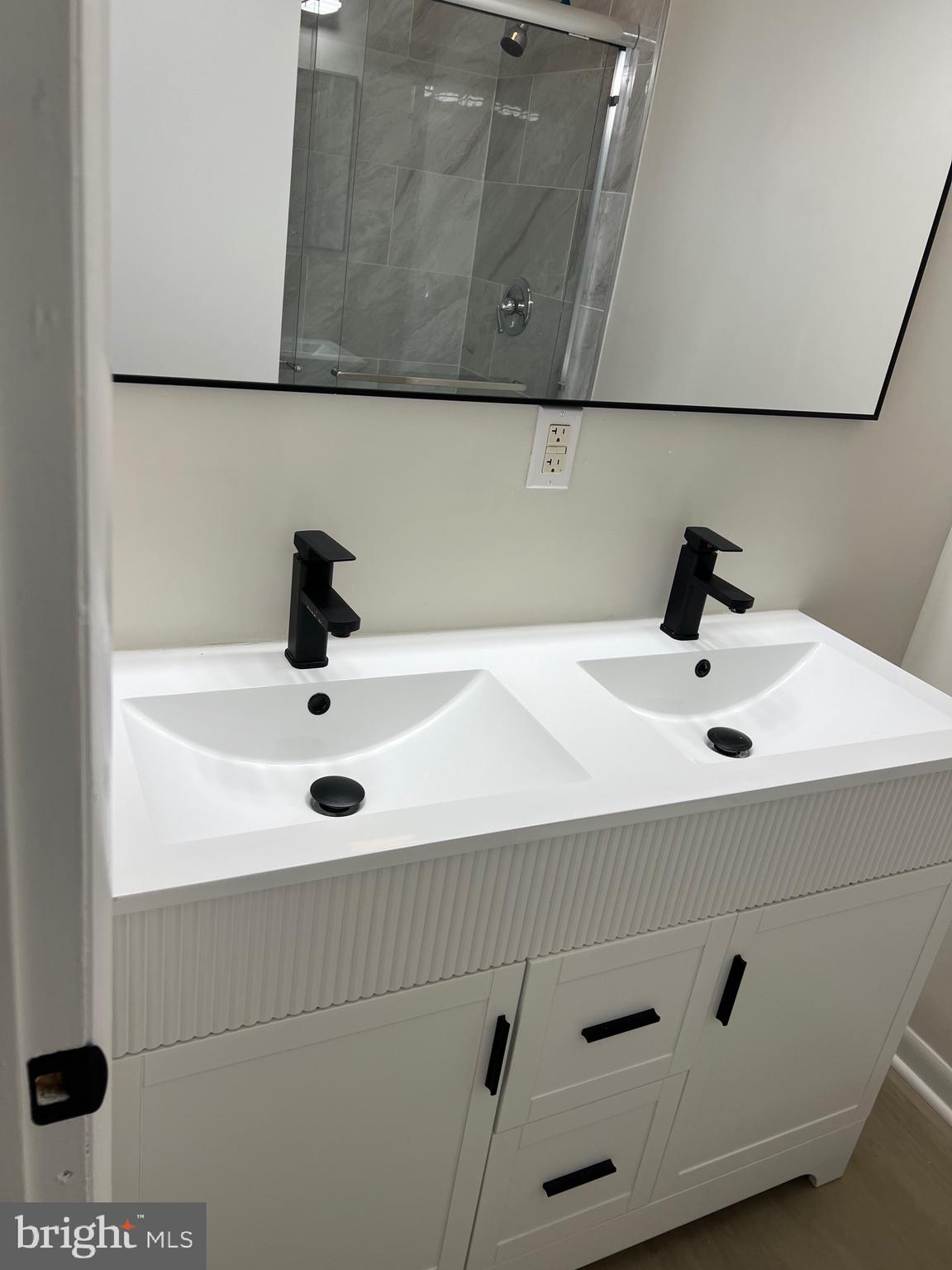 NEWPORT ESTATES - Residential