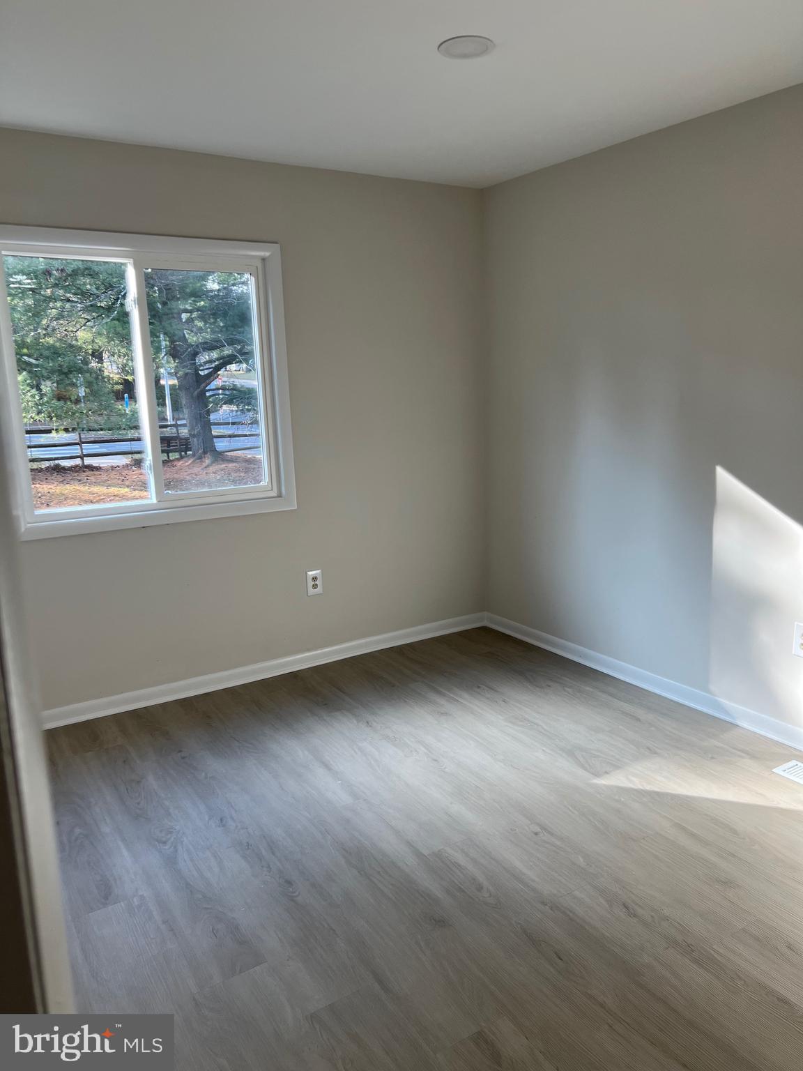 NEWPORT ESTATES - Residential