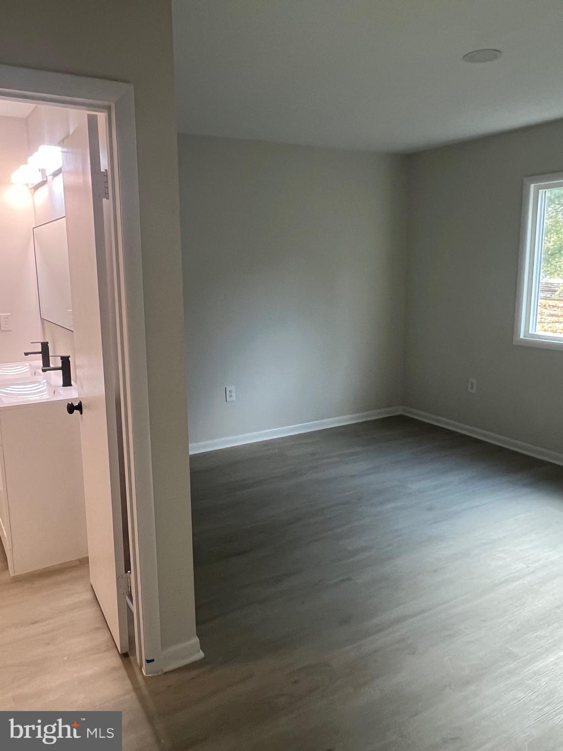 NEWPORT ESTATES - Residential