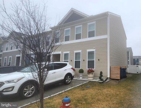 56 PEPPERWOOD DRIVE CAMDEN WYOMING DE 19934