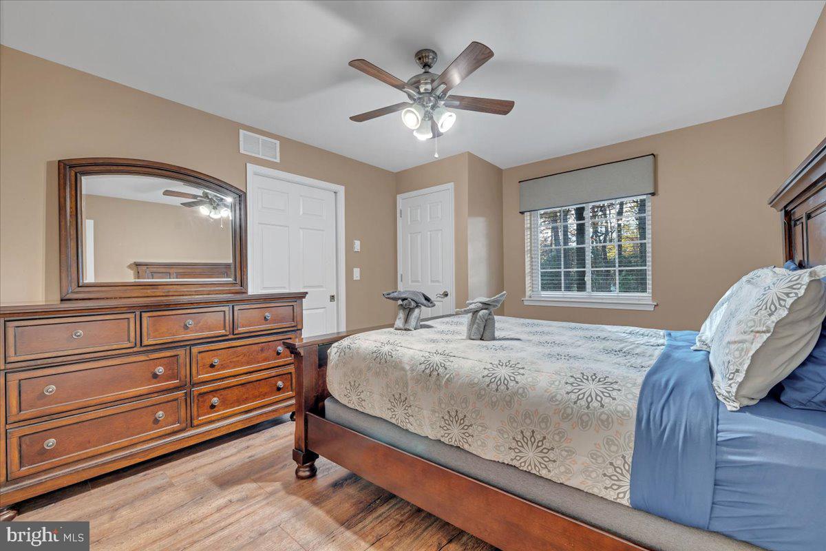 LAURELWOODS - Residential