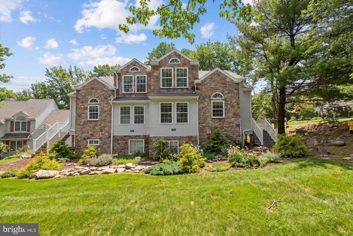 LAURELWOODS - Residential