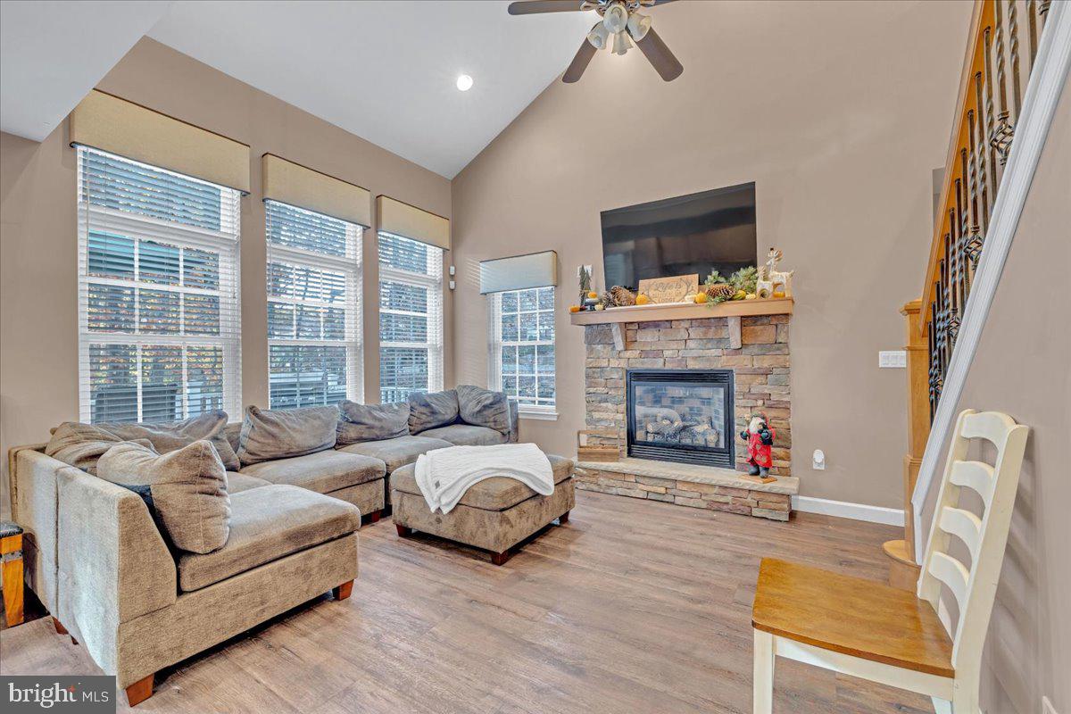 LAURELWOODS - Residential