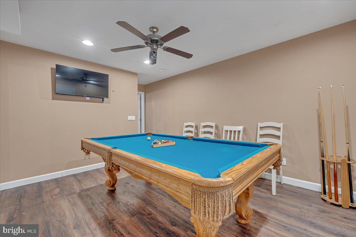 LAURELWOODS - Residential