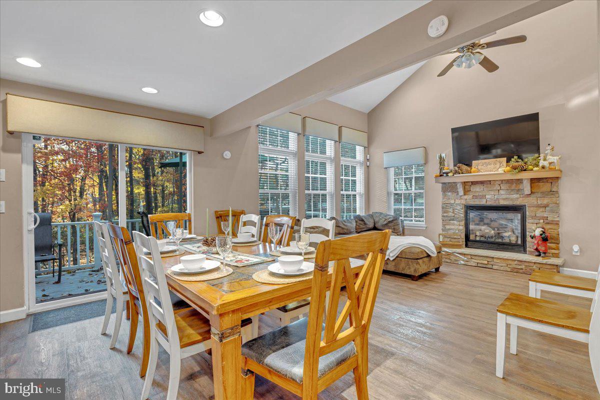 LAURELWOODS - Residential