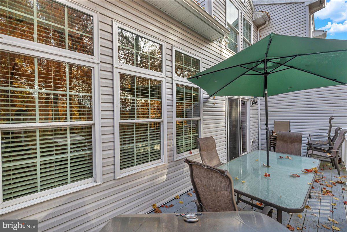 LAURELWOODS - Residential